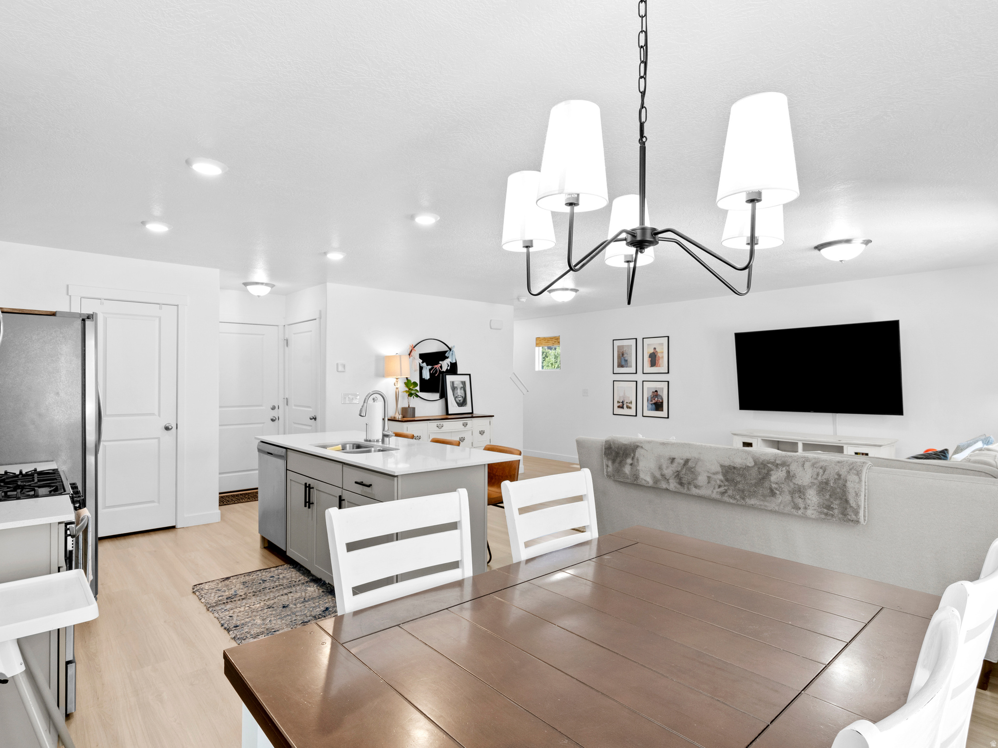 COLD SPRING RANCH - Residential
