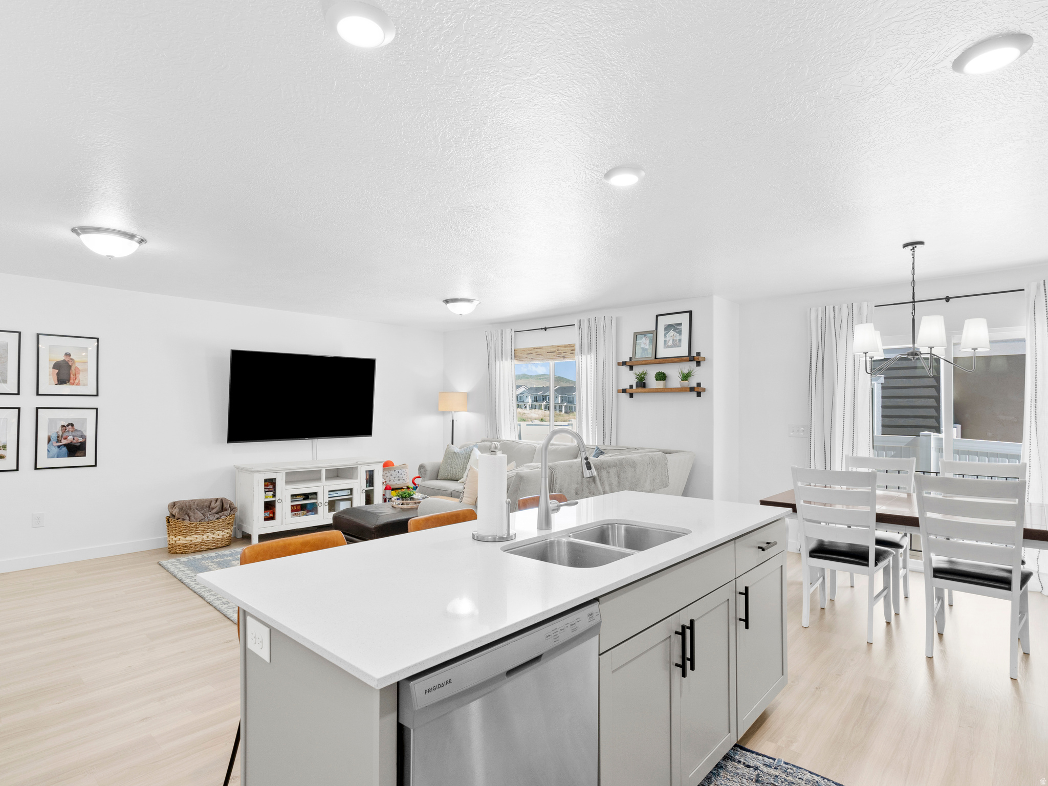 COLD SPRING RANCH - Residential