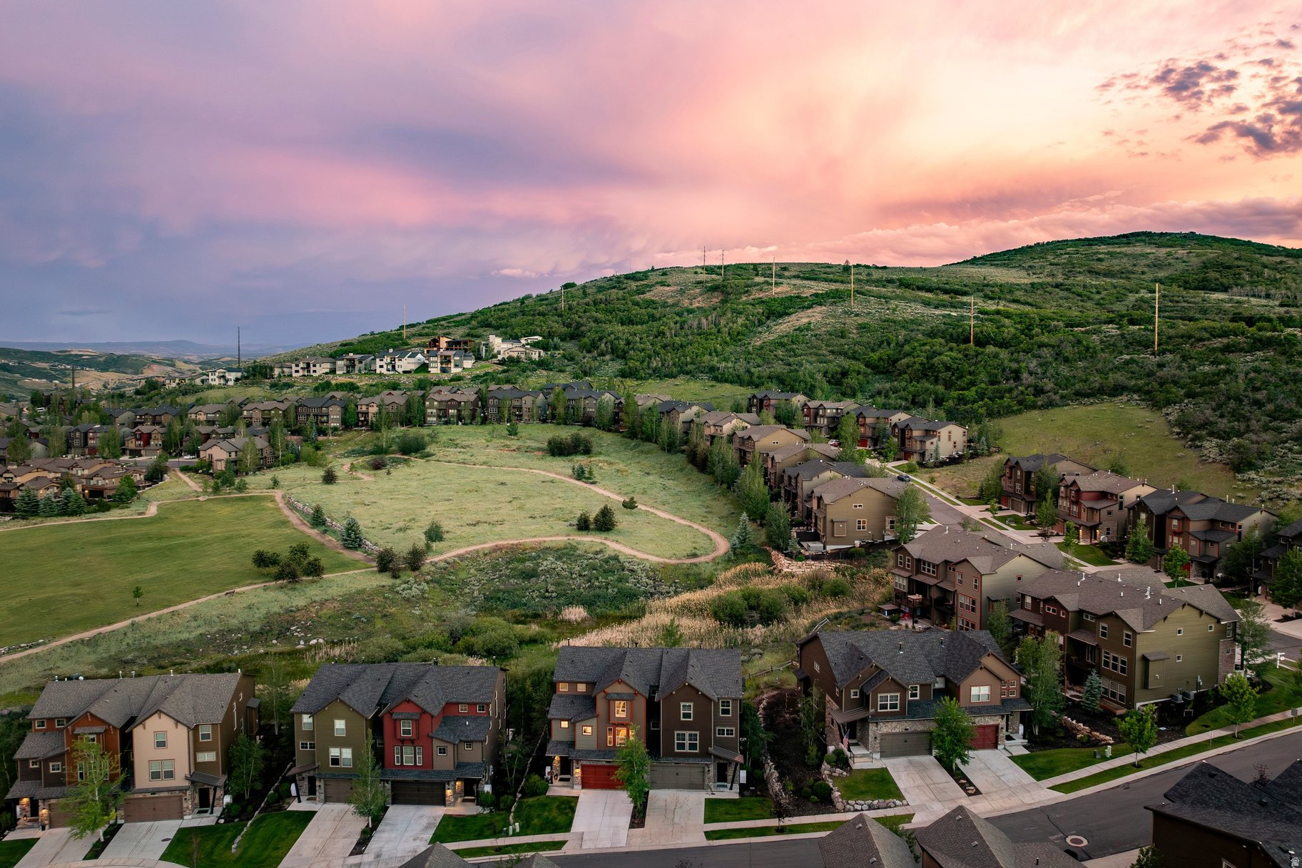 IROQUOIS - Residential
