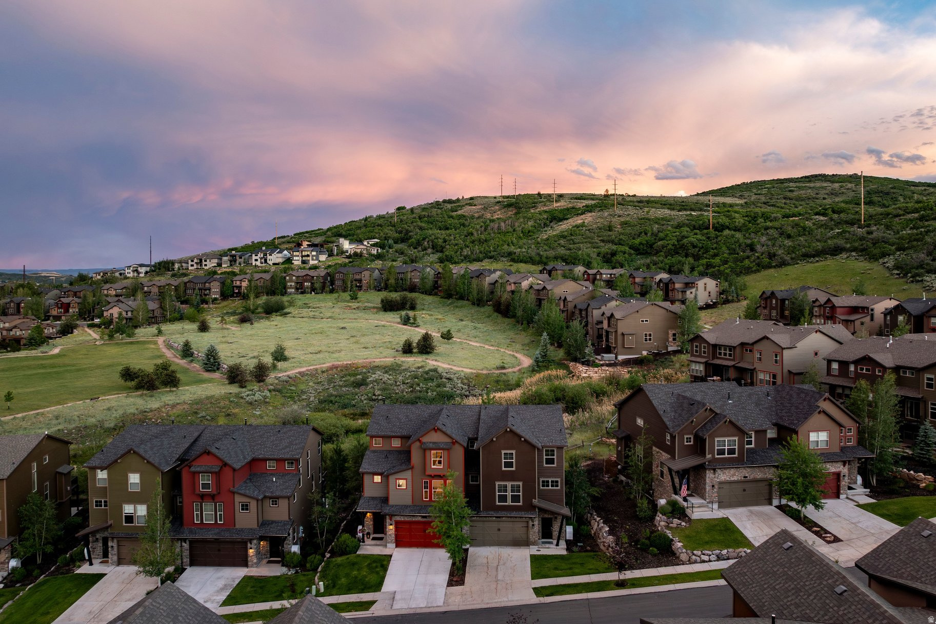 IROQUOIS - Residential