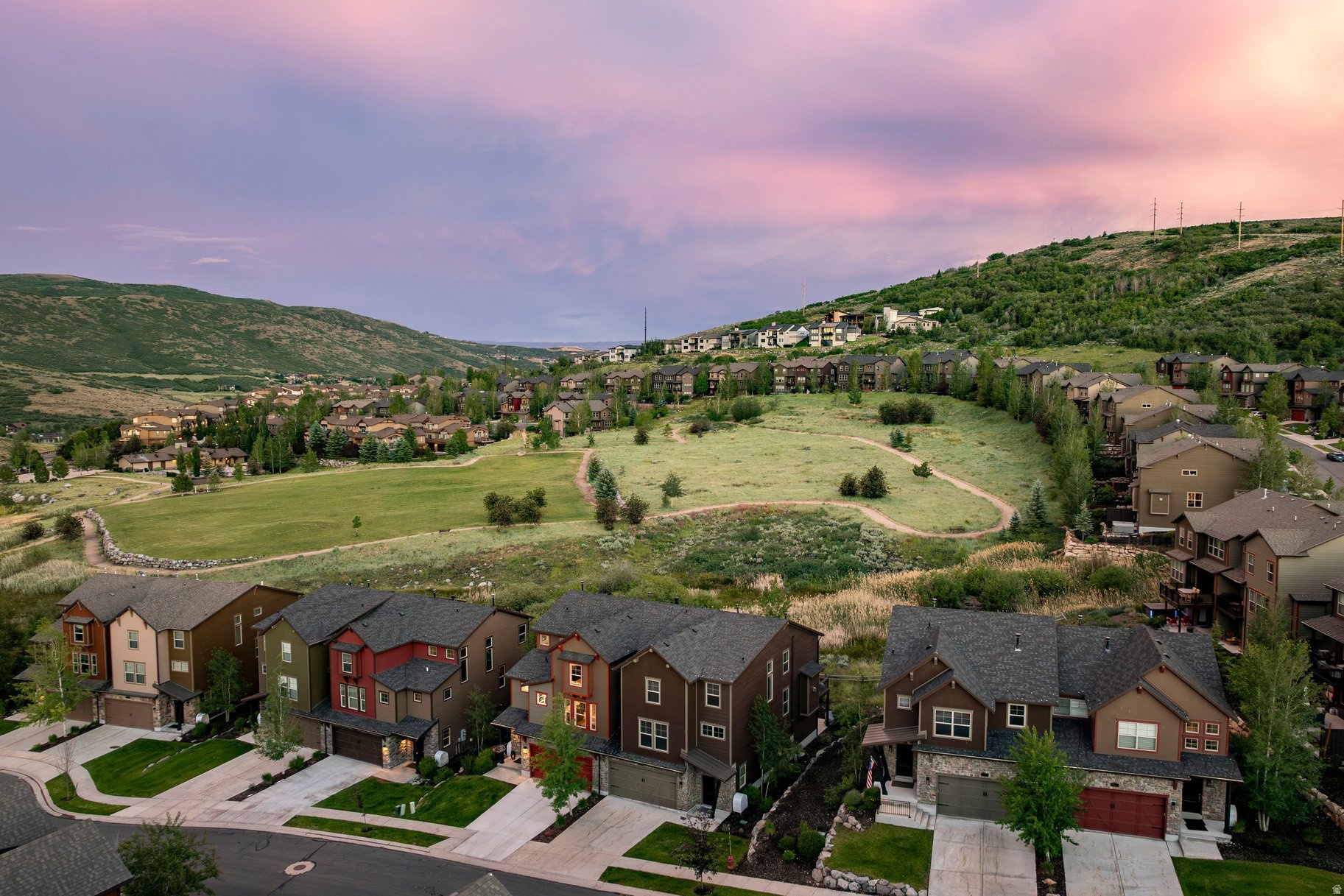 IROQUOIS - Residential