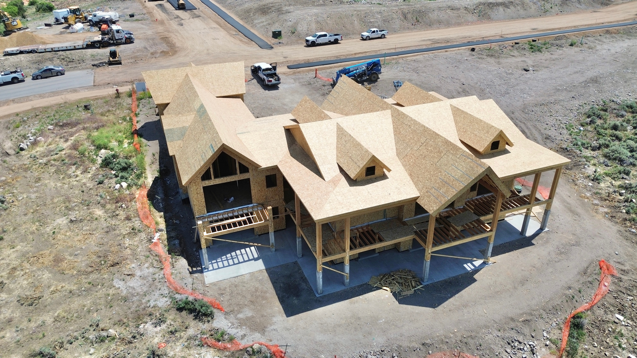 FOOTHILLS AT FRANCIS - Residential