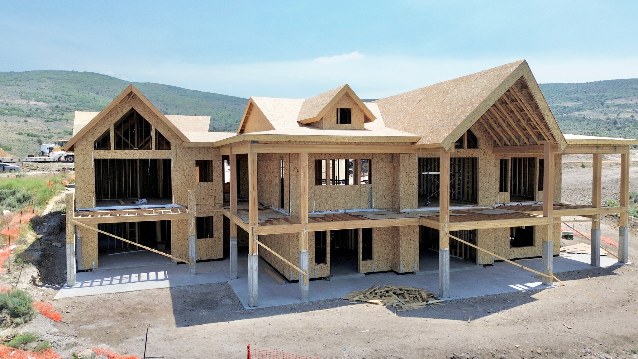 FOOTHILLS AT FRANCIS - Residential