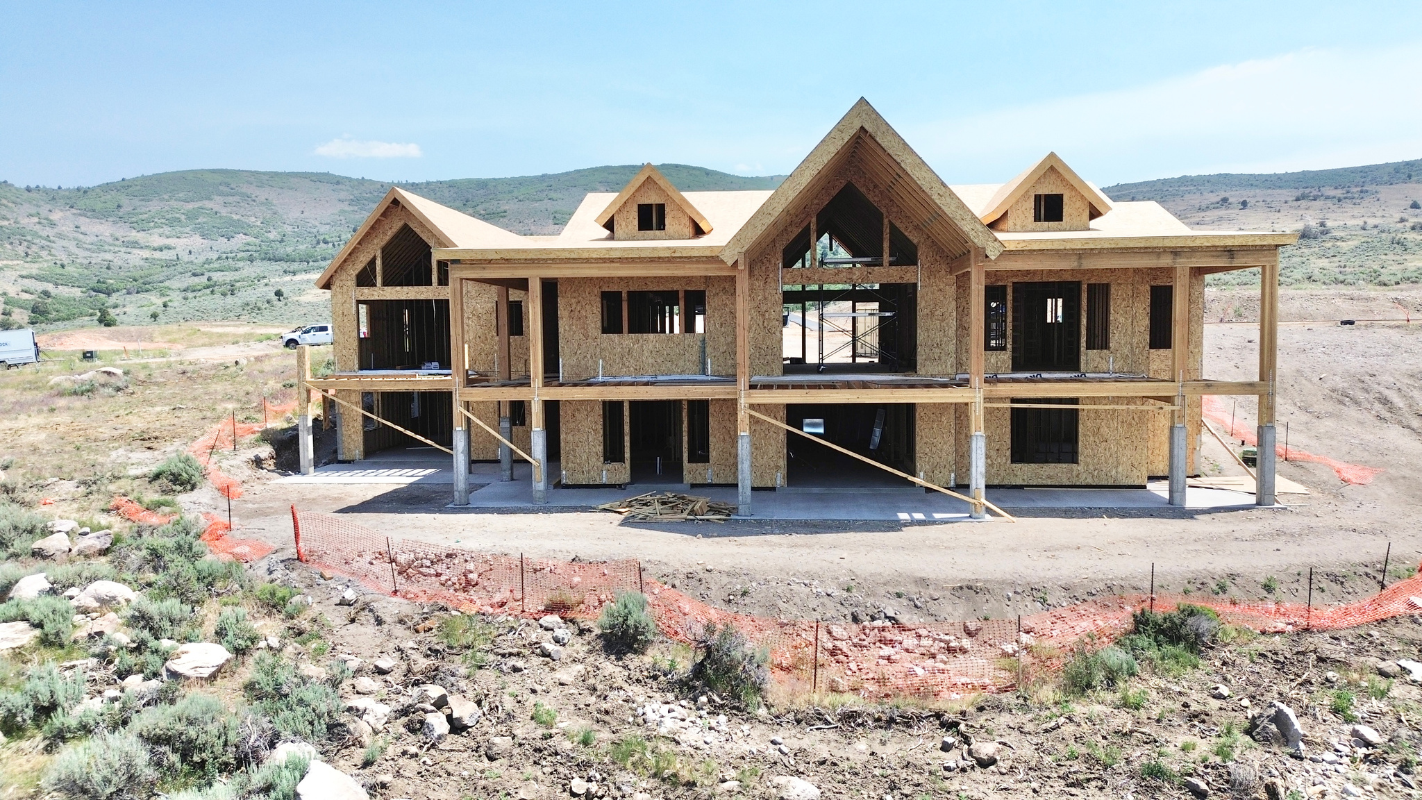 FOOTHILLS AT FRANCIS - Residential