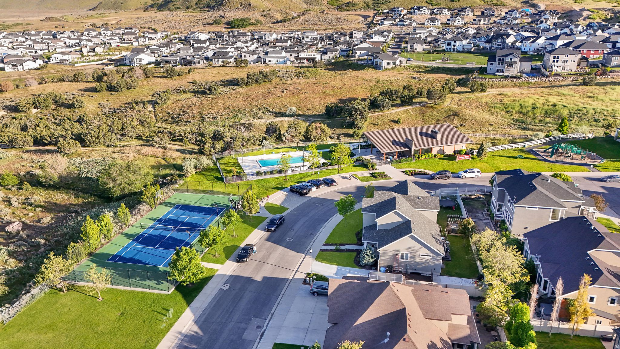 JUNIPER POINT - Residential