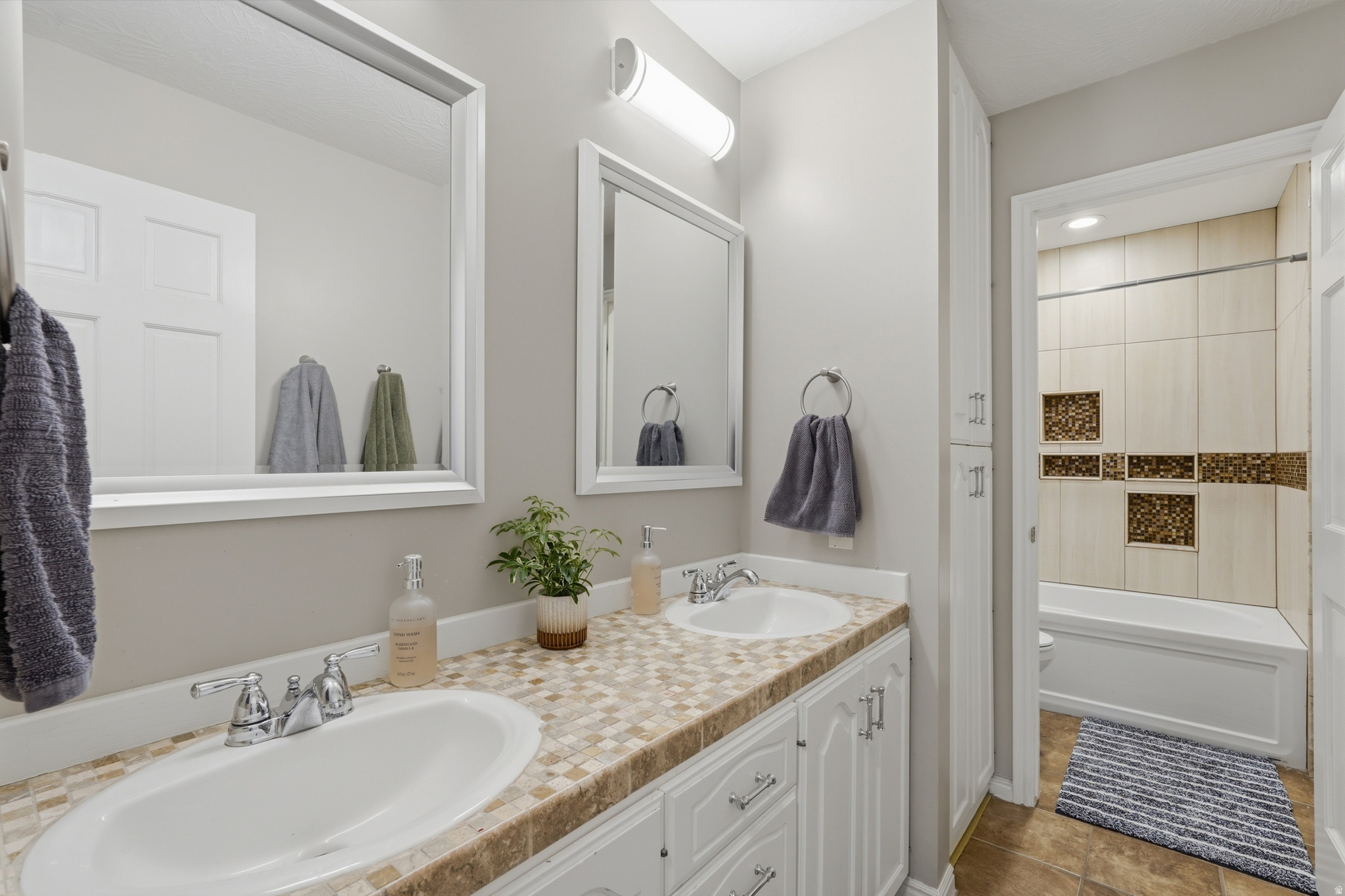 CREEK VIEW ESTATES - Residential