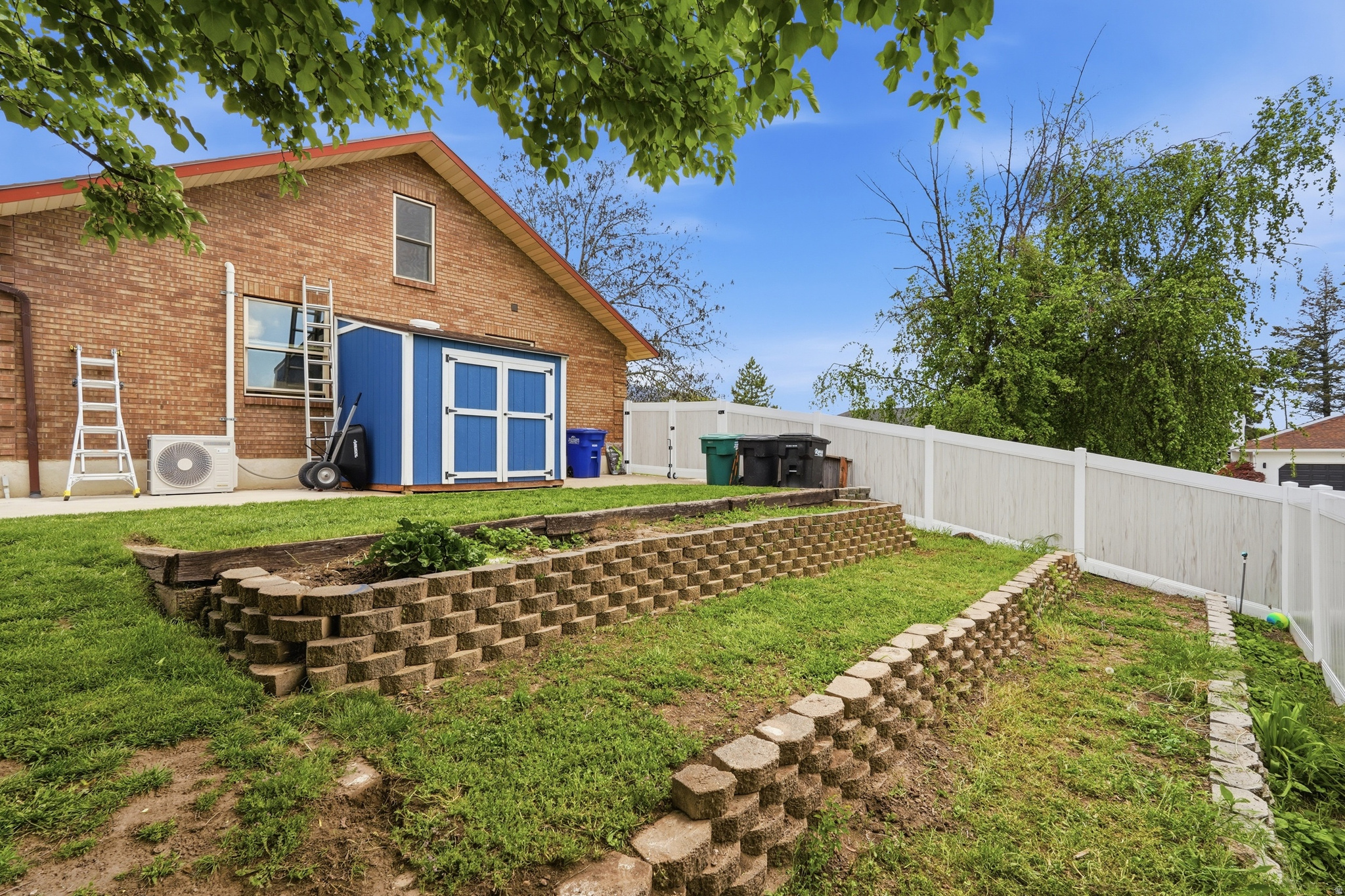 CREEK VIEW ESTATES - Residential