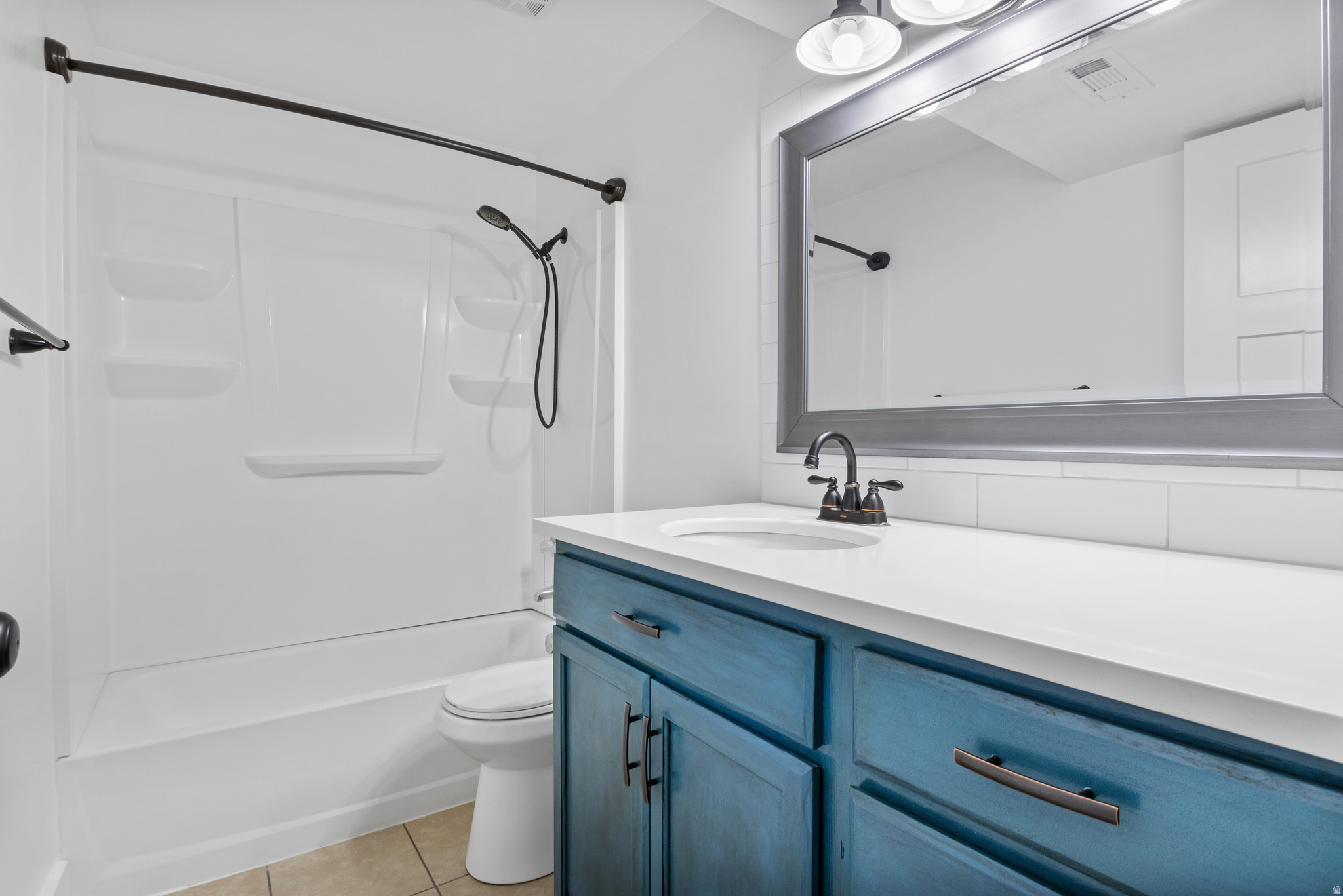 WHITE CITY - Residential