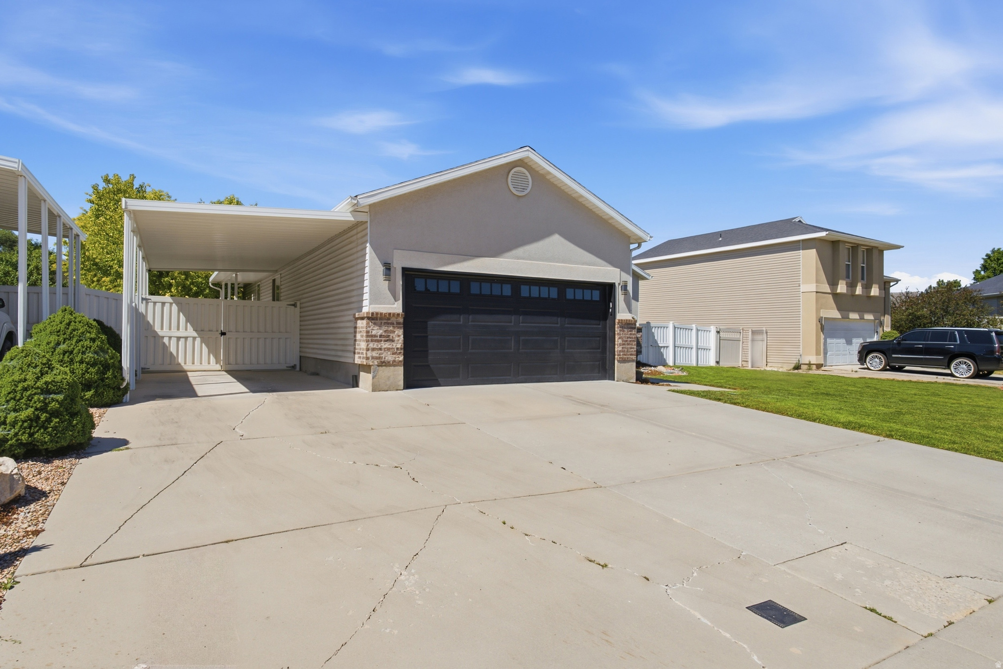 WILLOW CREST - Residential