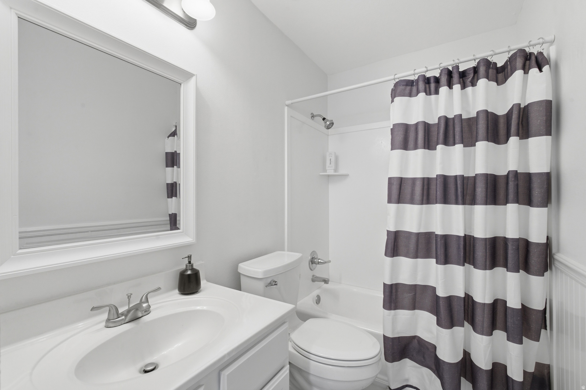 WILLOW CREST - Residential