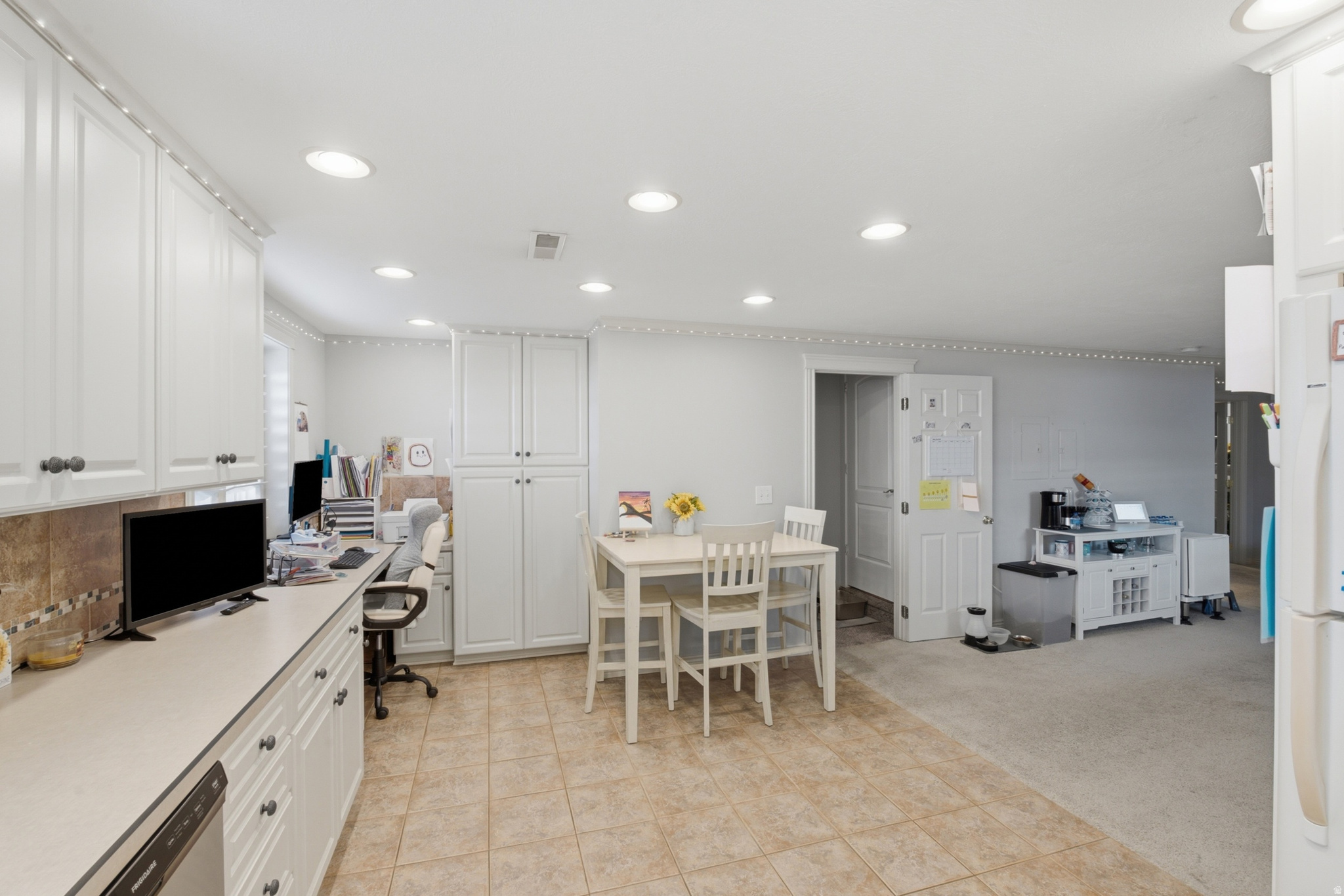 WILLOW CREST - Residential