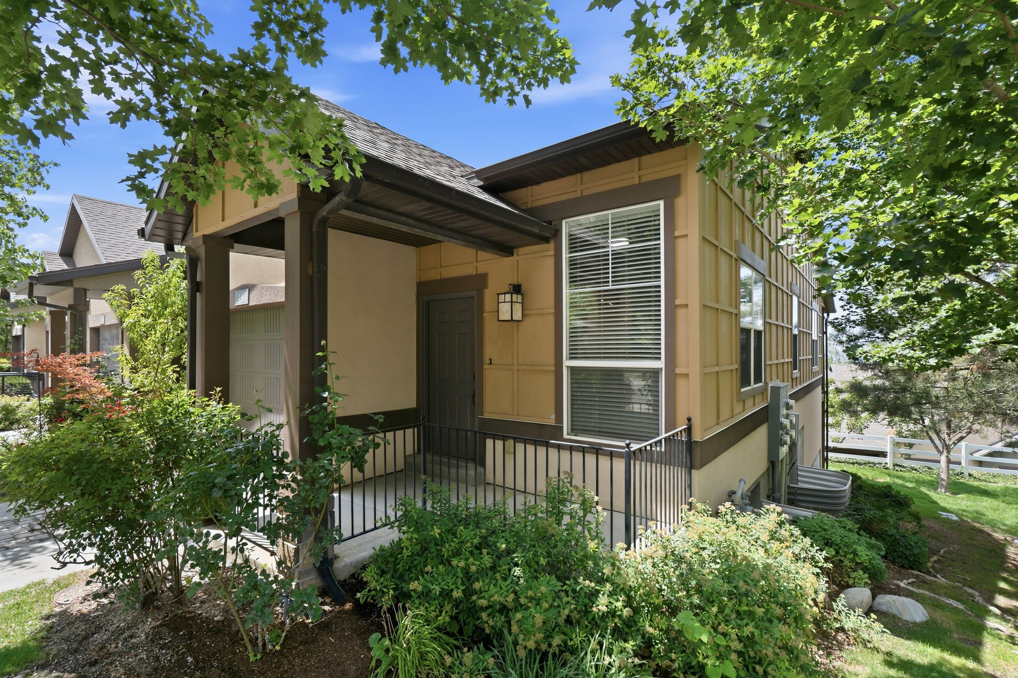 SOUTH MOUNTAIN - Residential