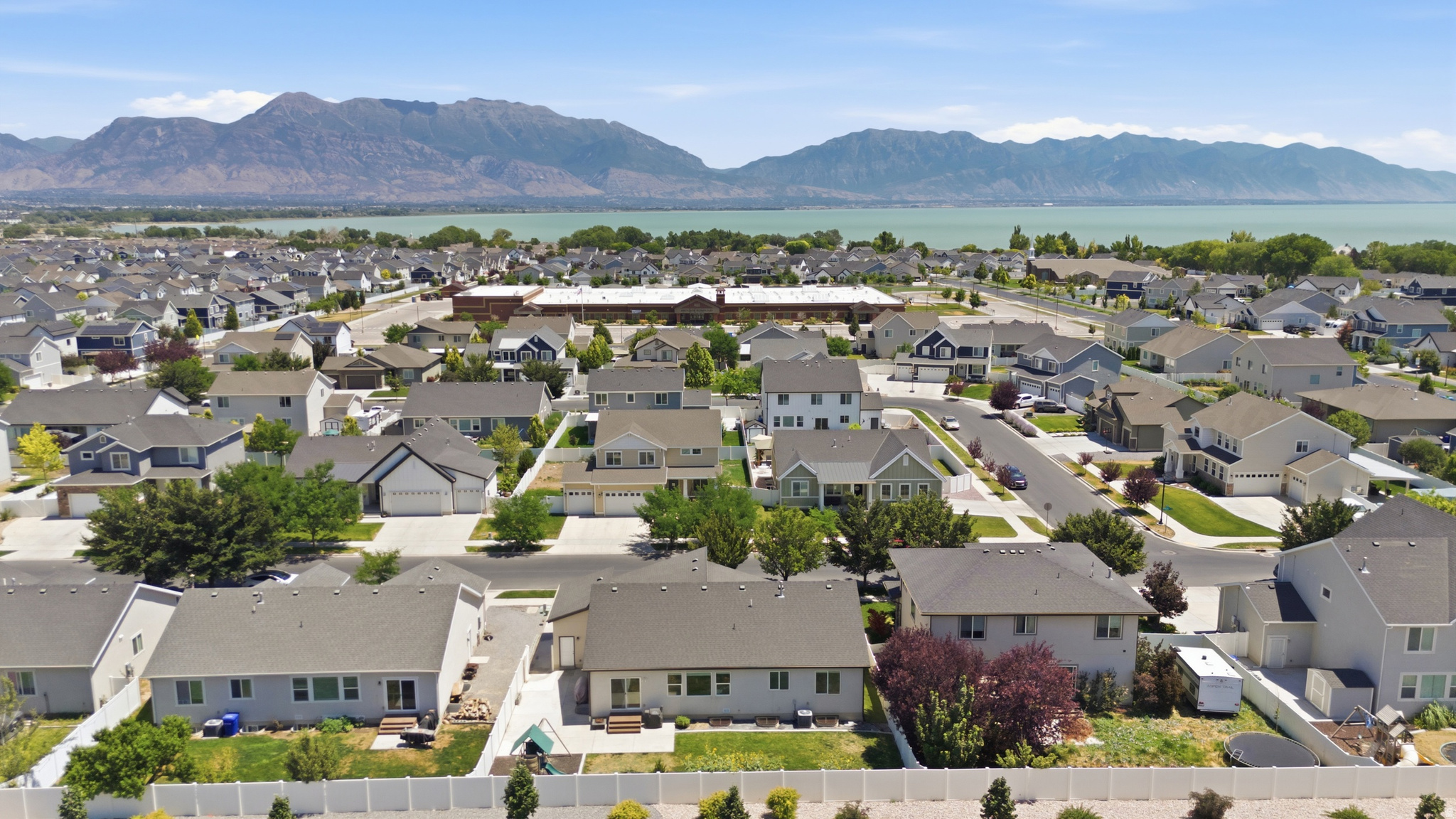 LEGACY FARMS - Residential