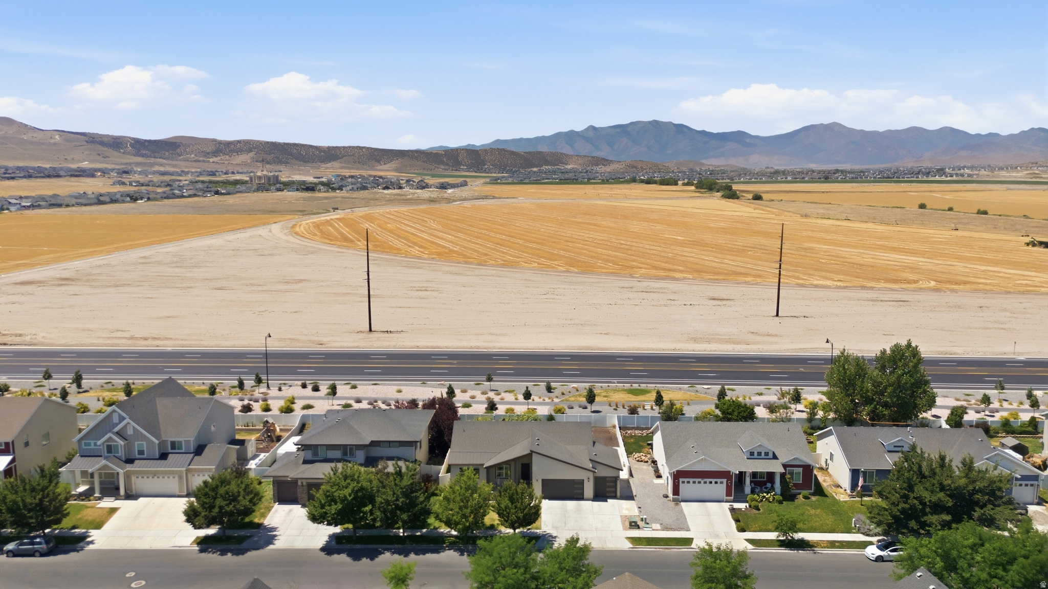 LEGACY FARMS - Residential