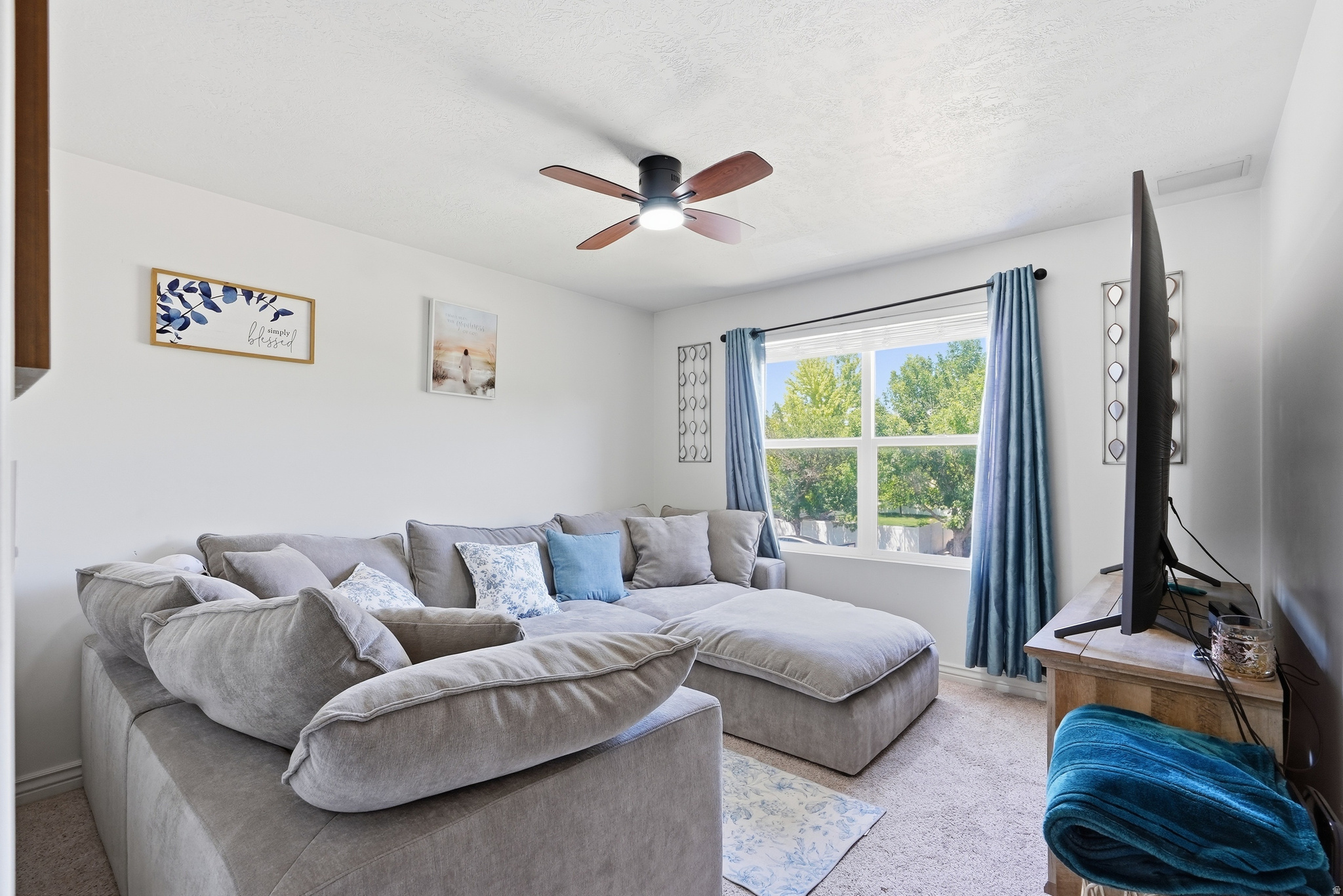 ARGYLE ACRES - Residential