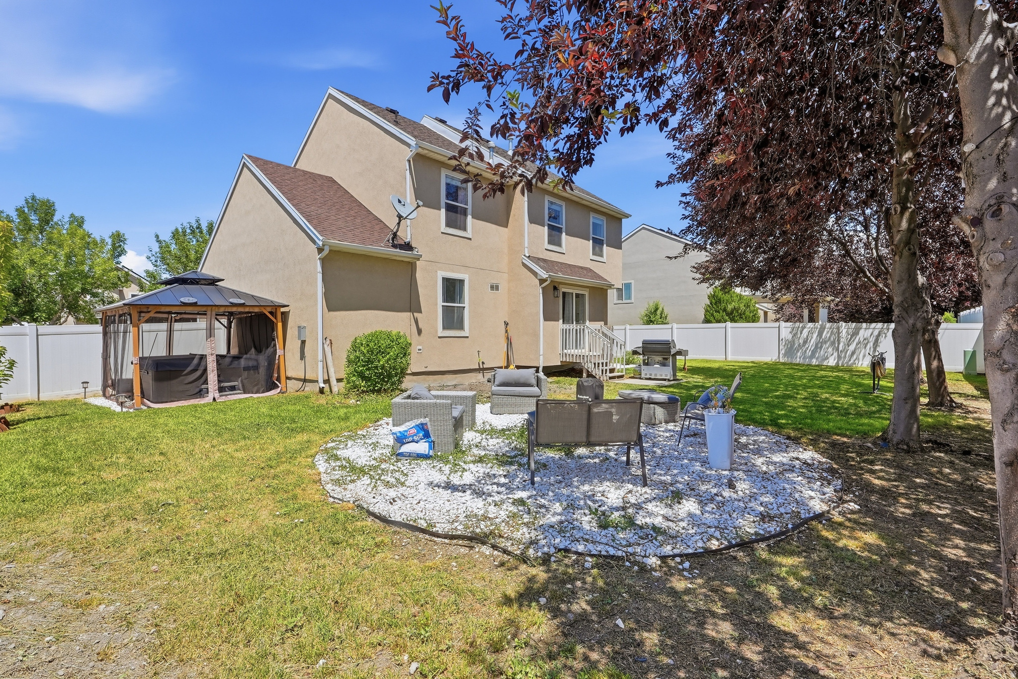 ARGYLE ACRES - Residential