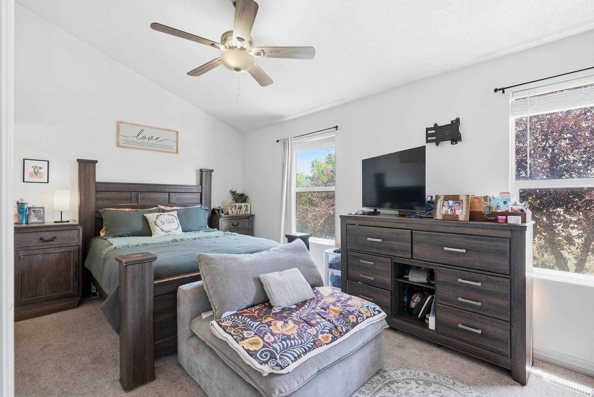 ARGYLE ACRES - Residential