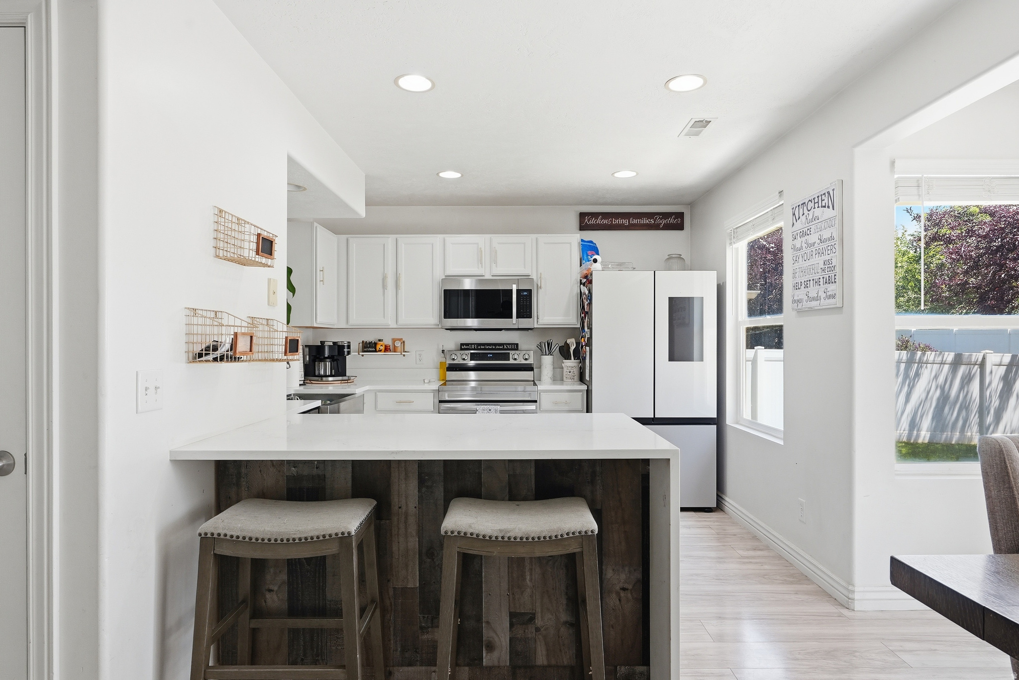 ARGYLE ACRES - Residential