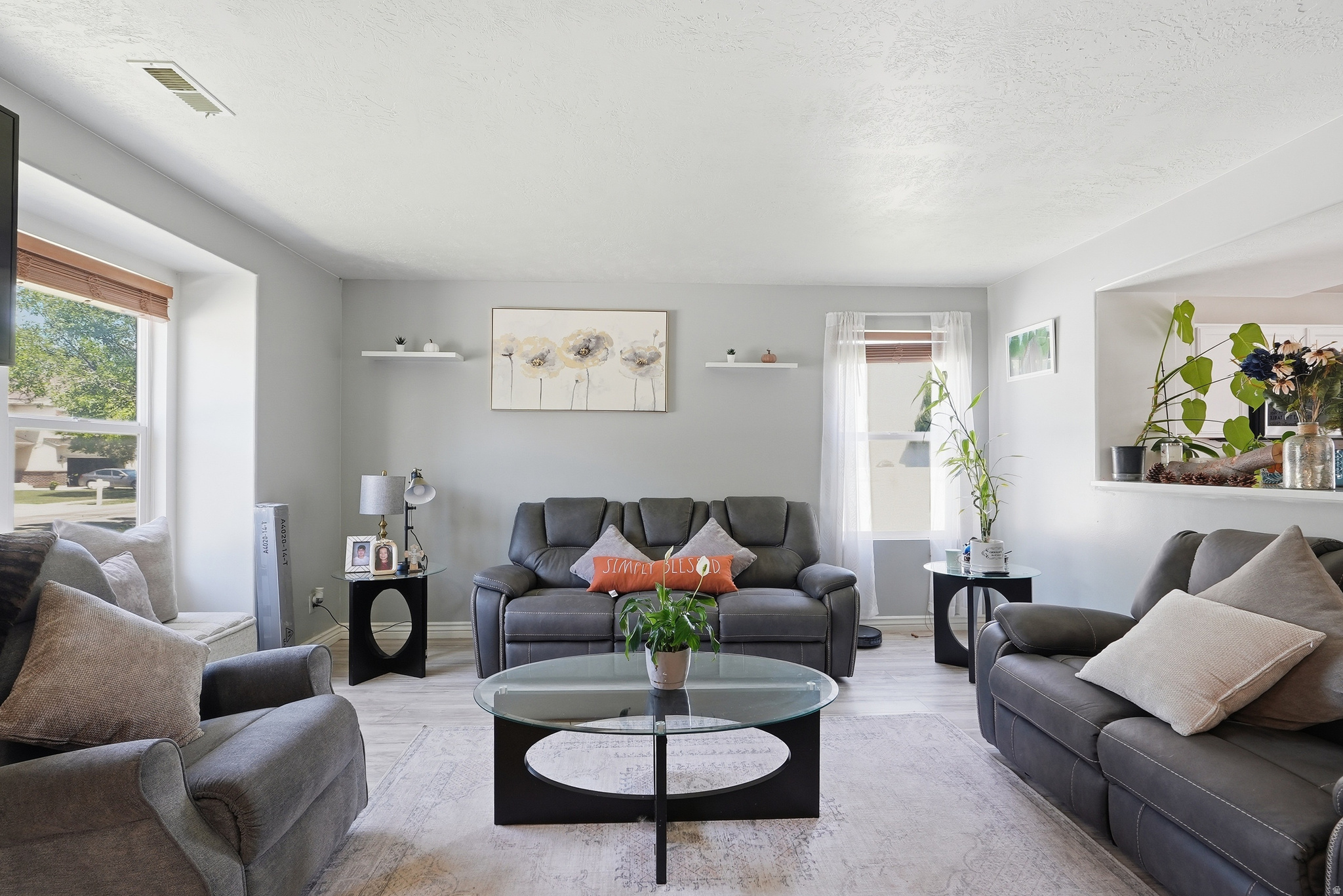 ARGYLE ACRES - Residential