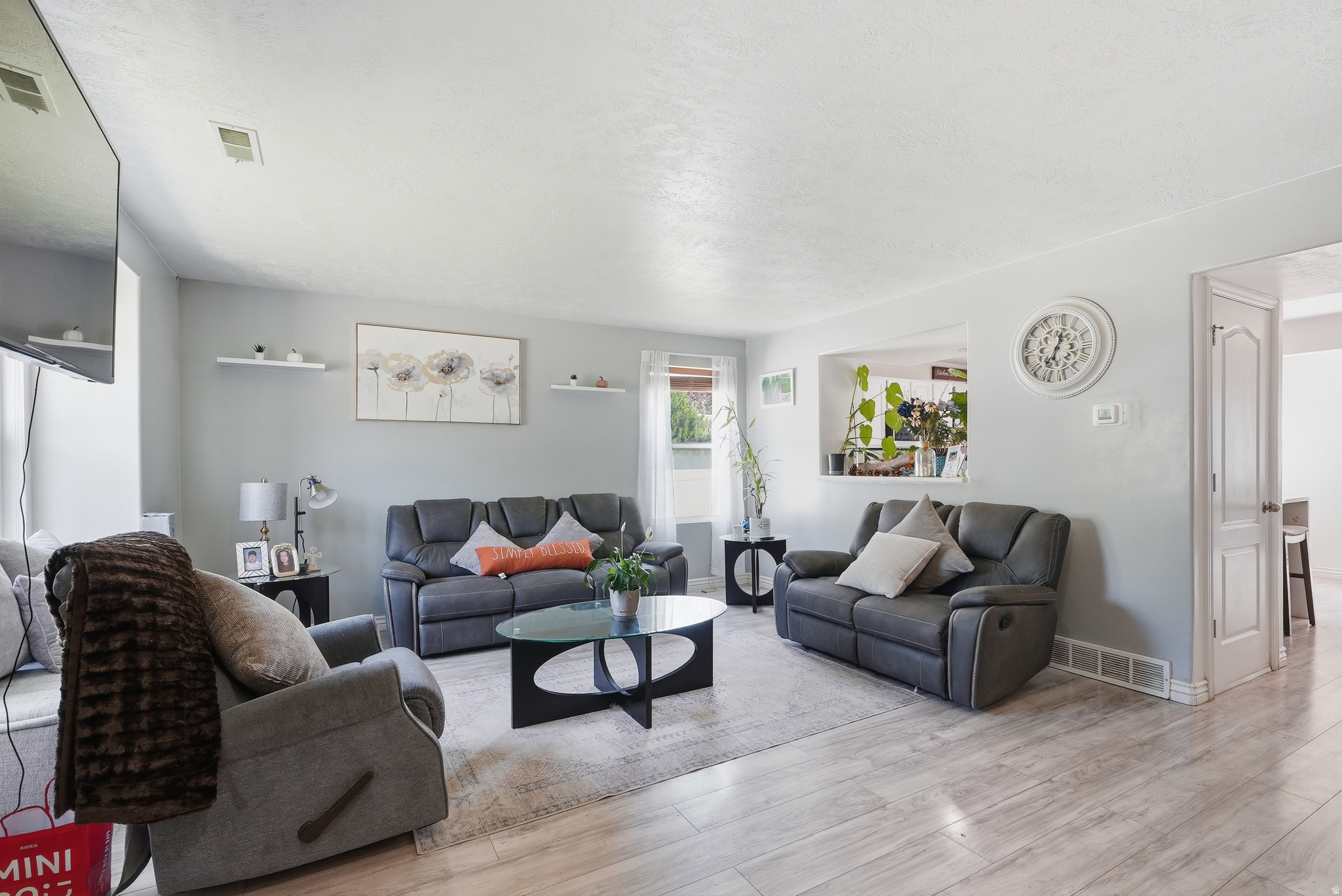 ARGYLE ACRES - Residential