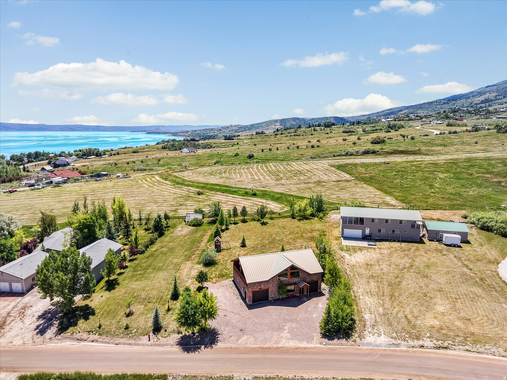 LAKESIDE EST - Residential