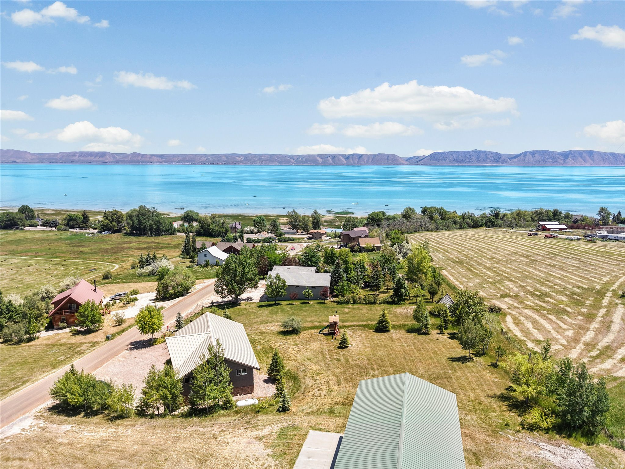 LAKESIDE EST - Residential