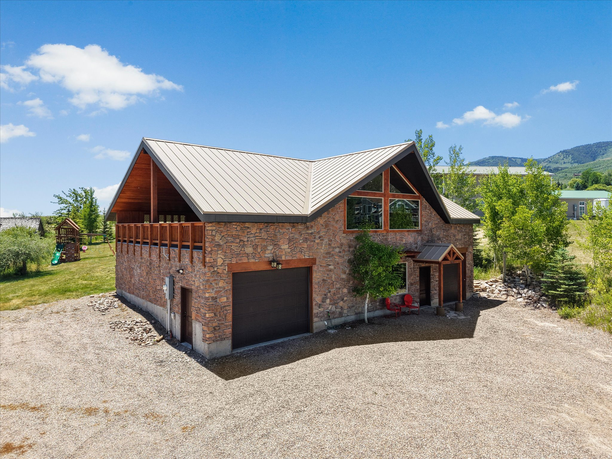 LAKESIDE EST - Residential