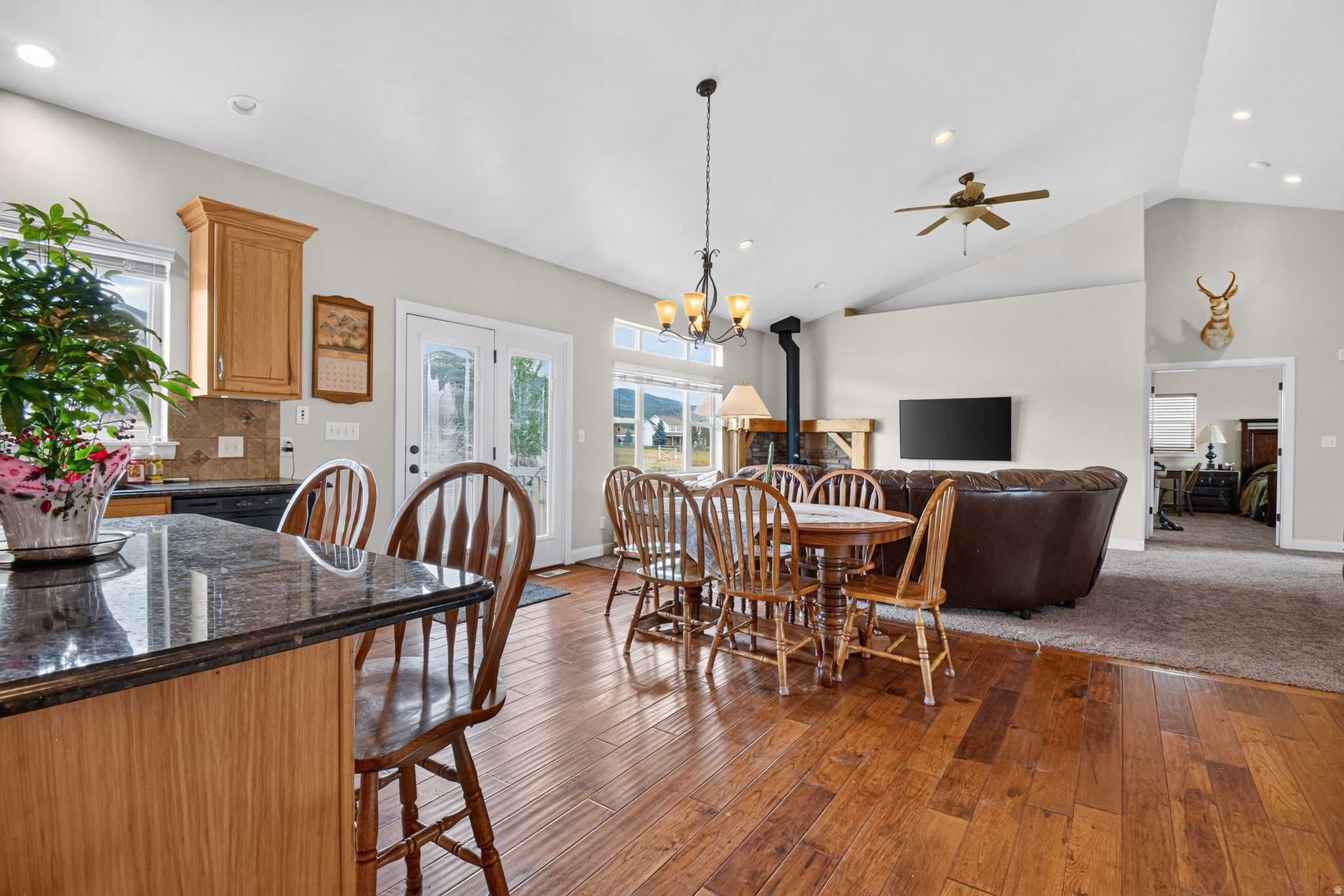 JOHANSEN LOT 4 - Residential
