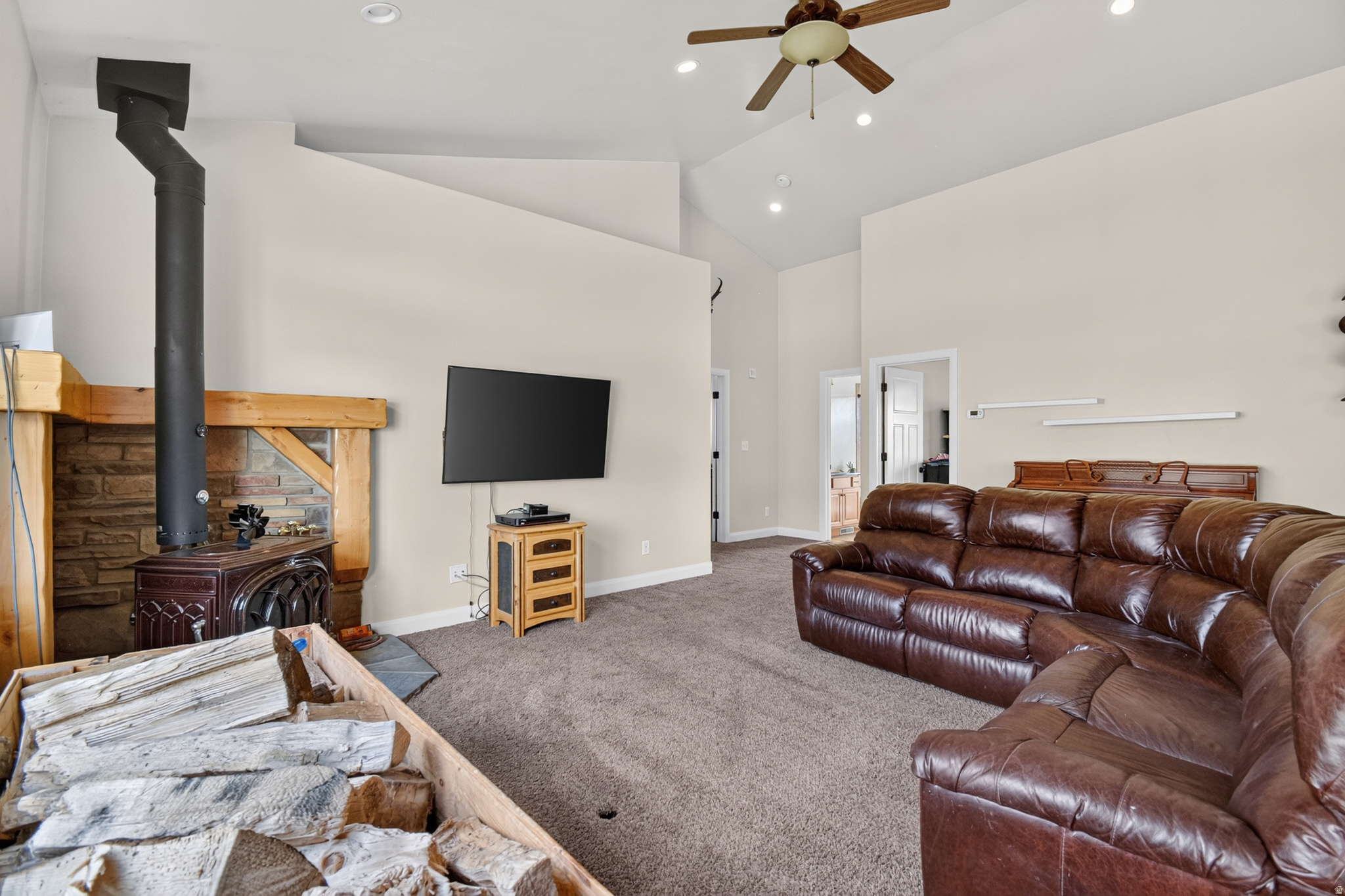 JOHANSEN LOT 4 - Residential