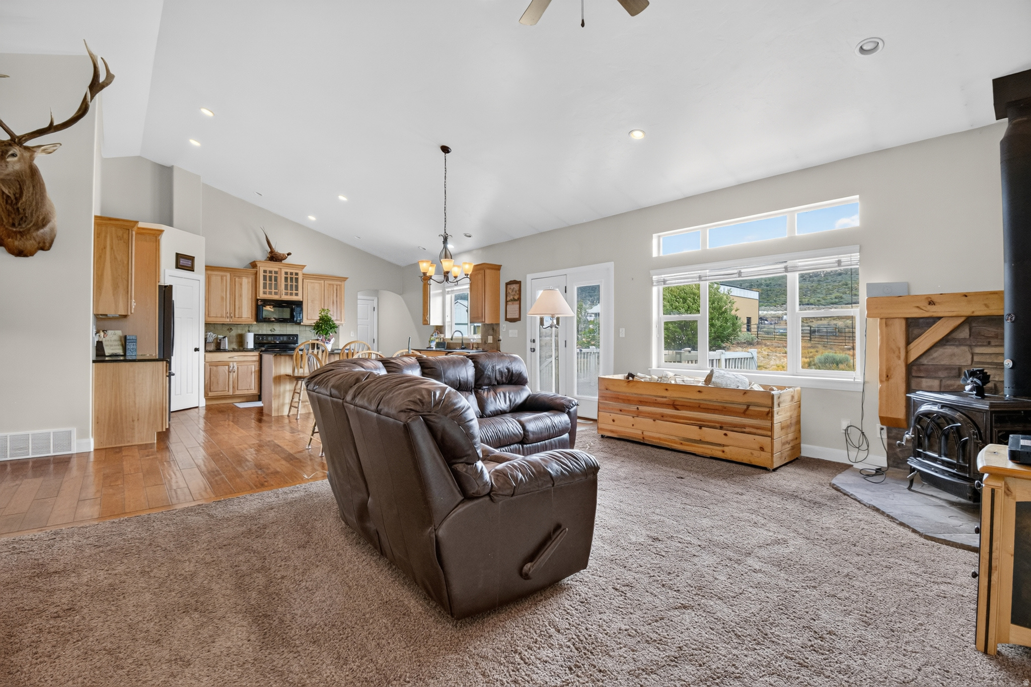 JOHANSEN LOT 4 - Residential