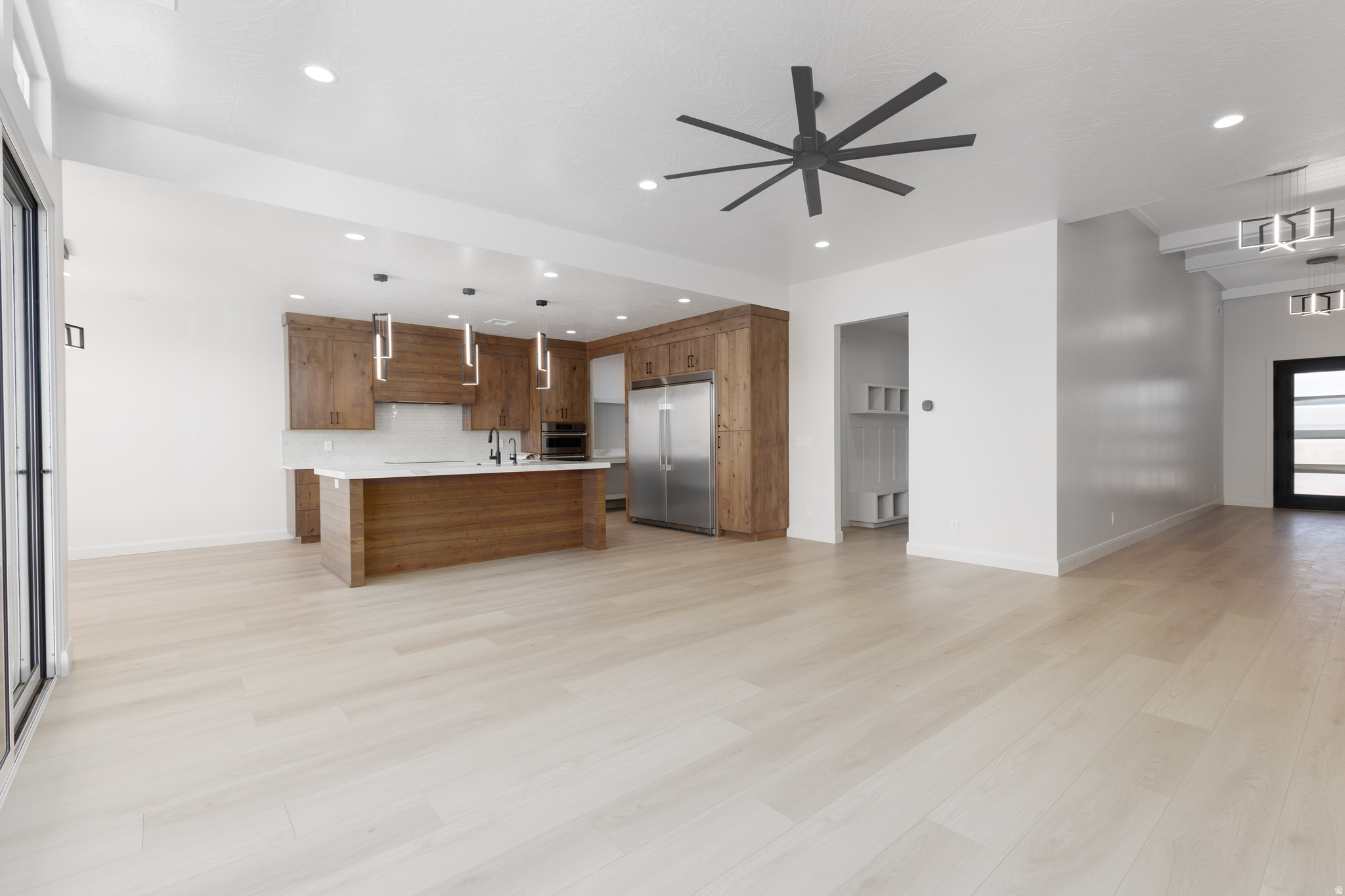PAINTED SANDS - Residential