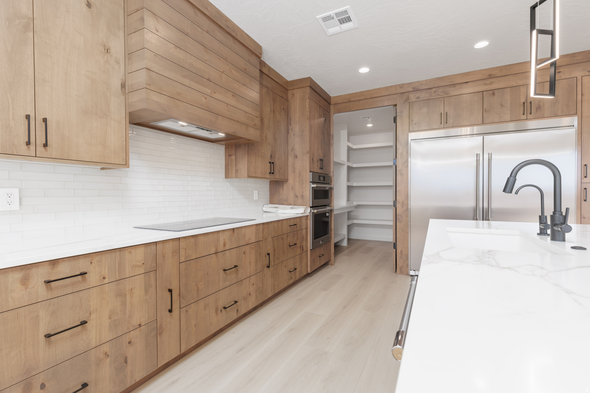 PAINTED SANDS - Residential