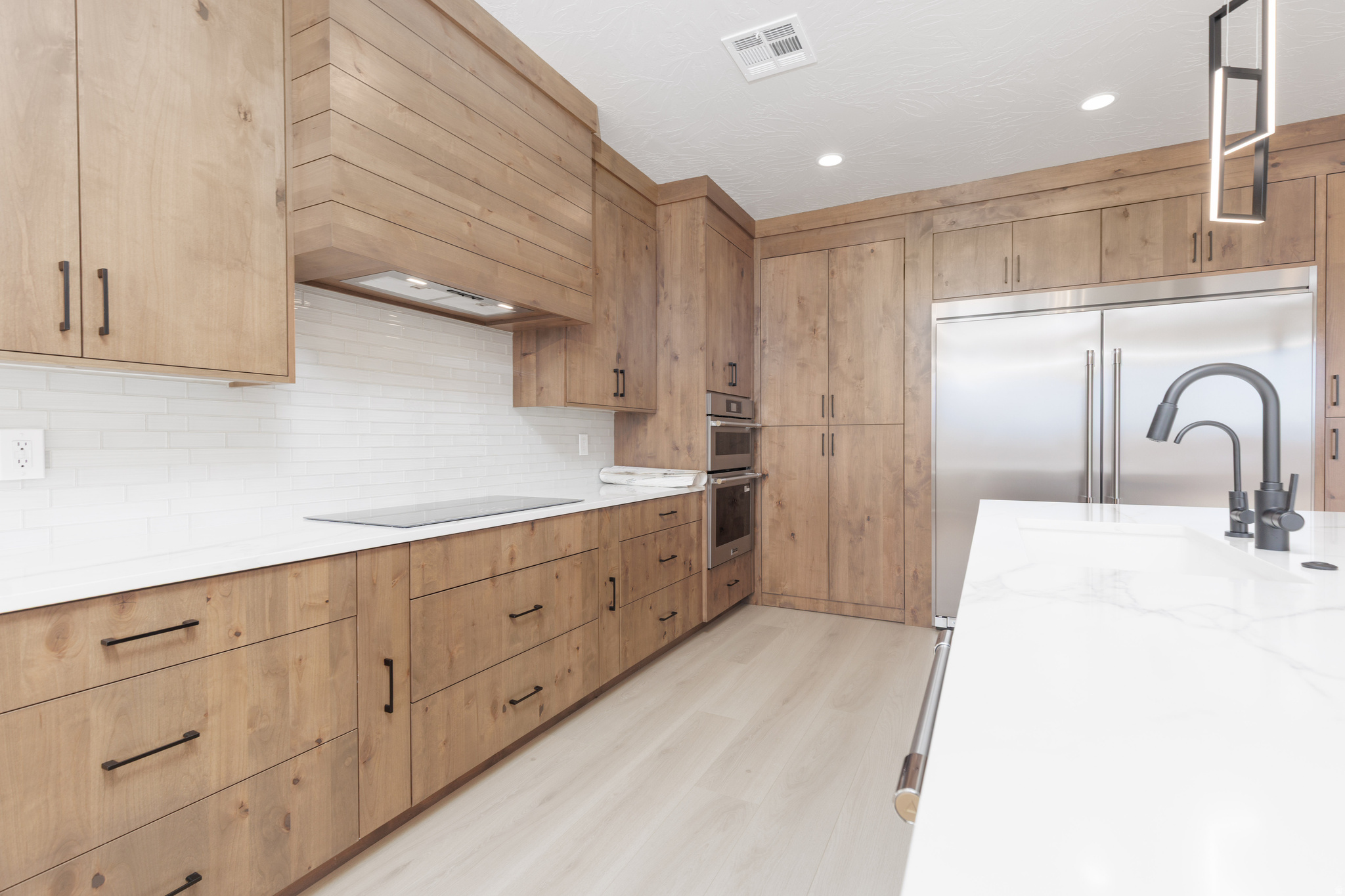 PAINTED SANDS - Residential