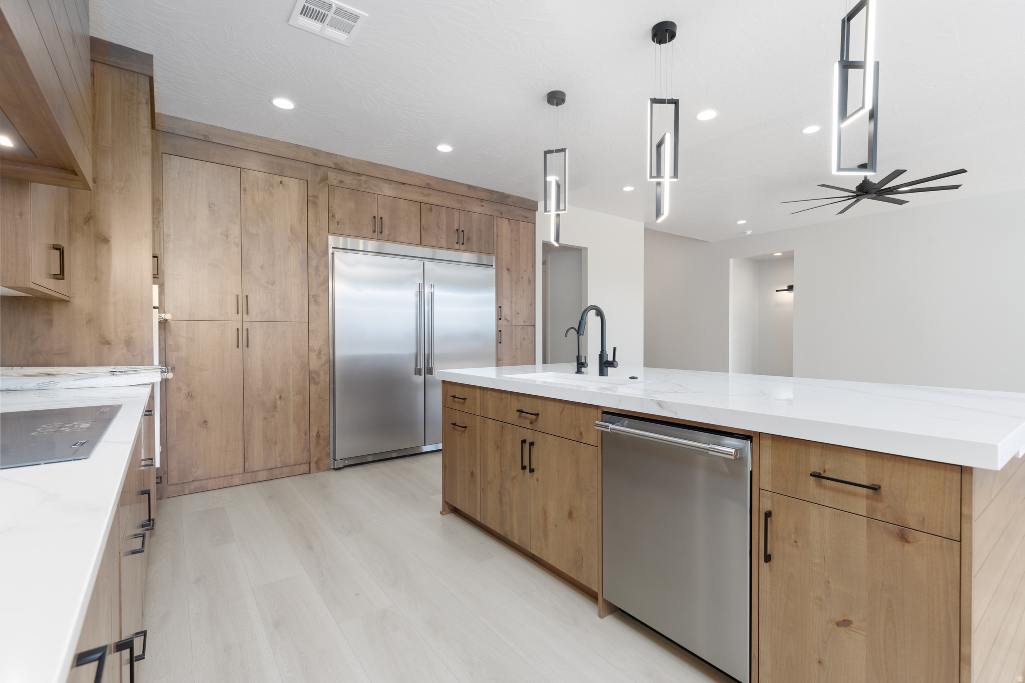 PAINTED SANDS - Residential