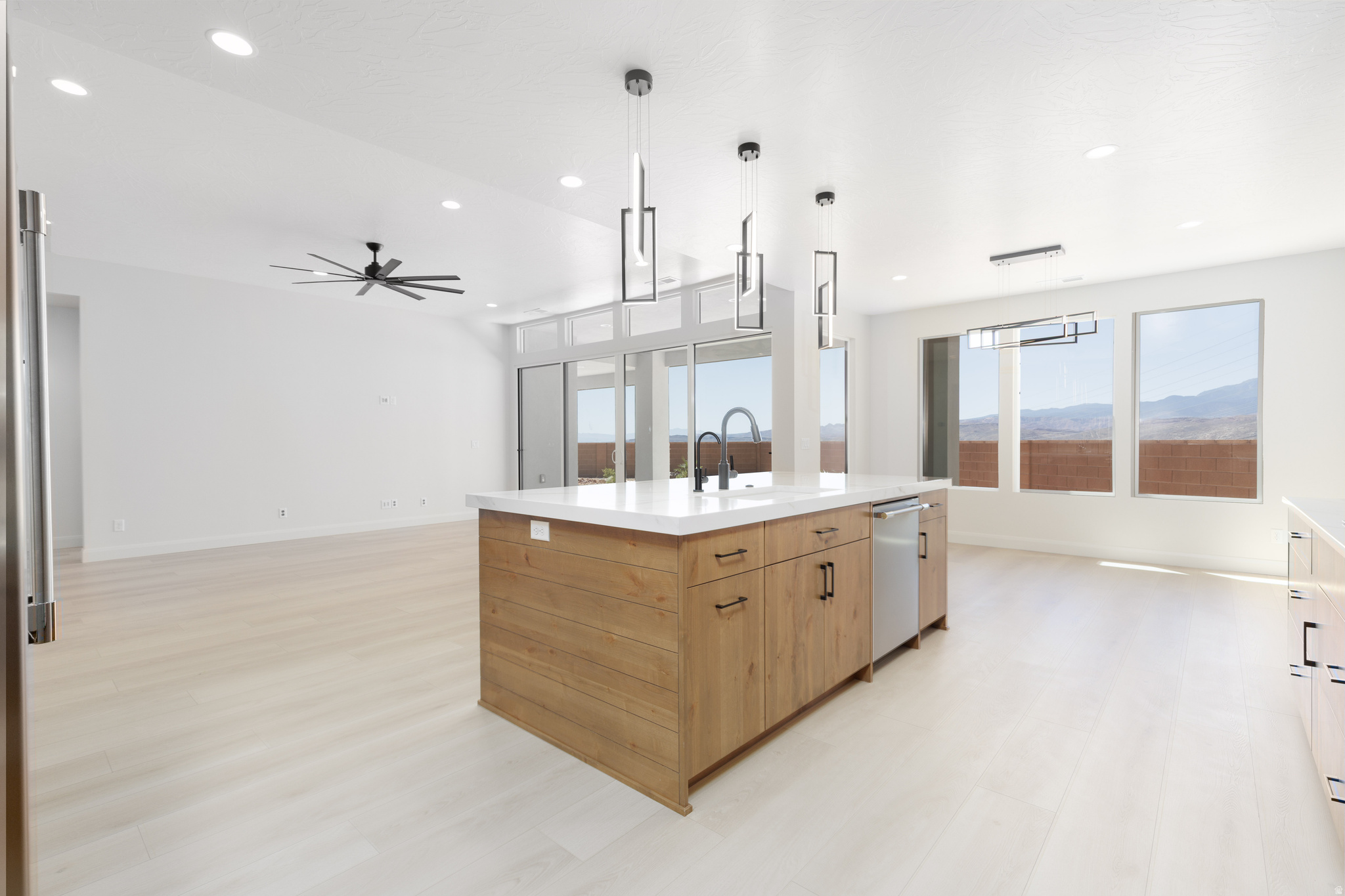 PAINTED SANDS - Residential