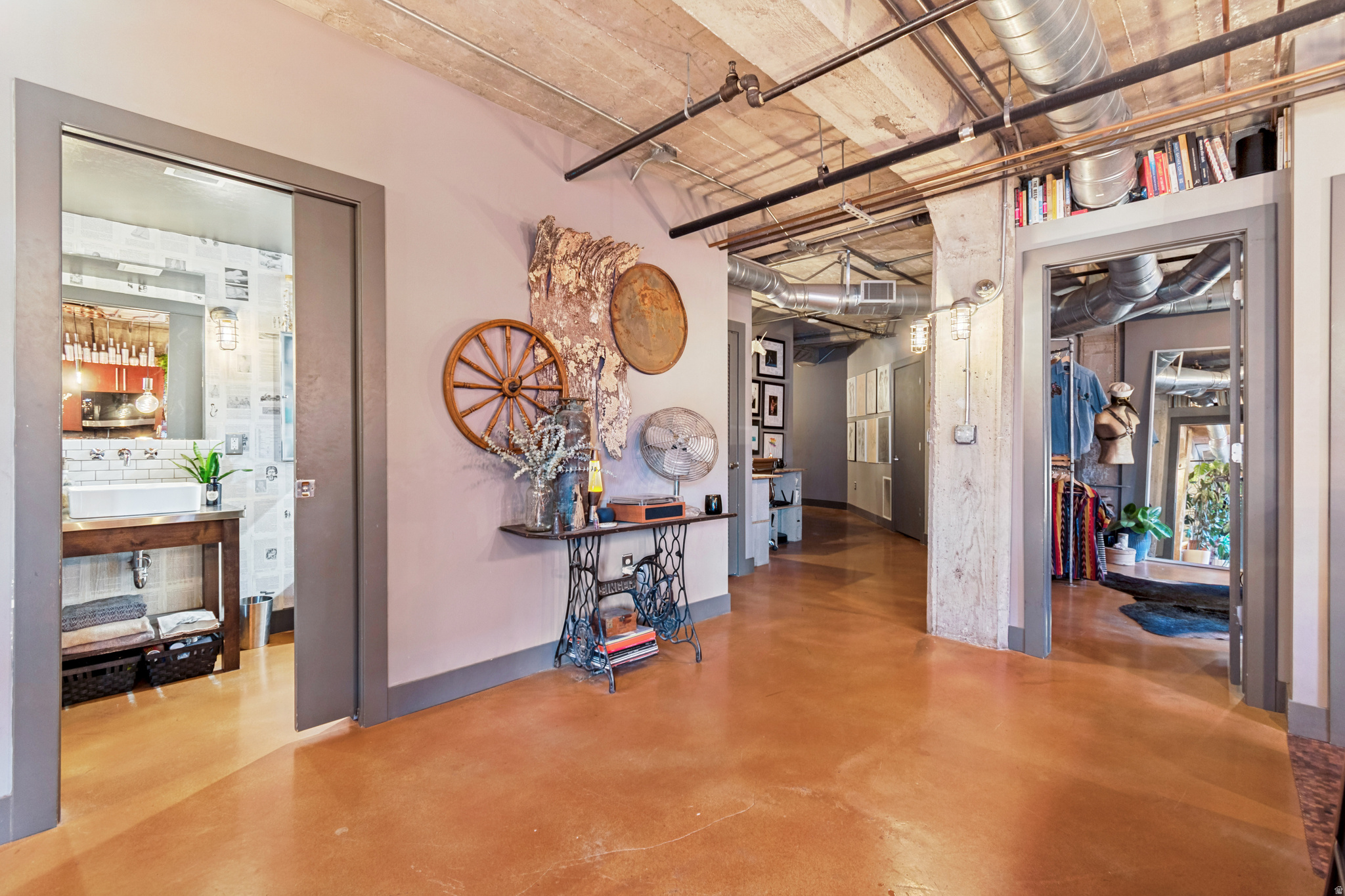 WESTGATE LOFTS - Residential