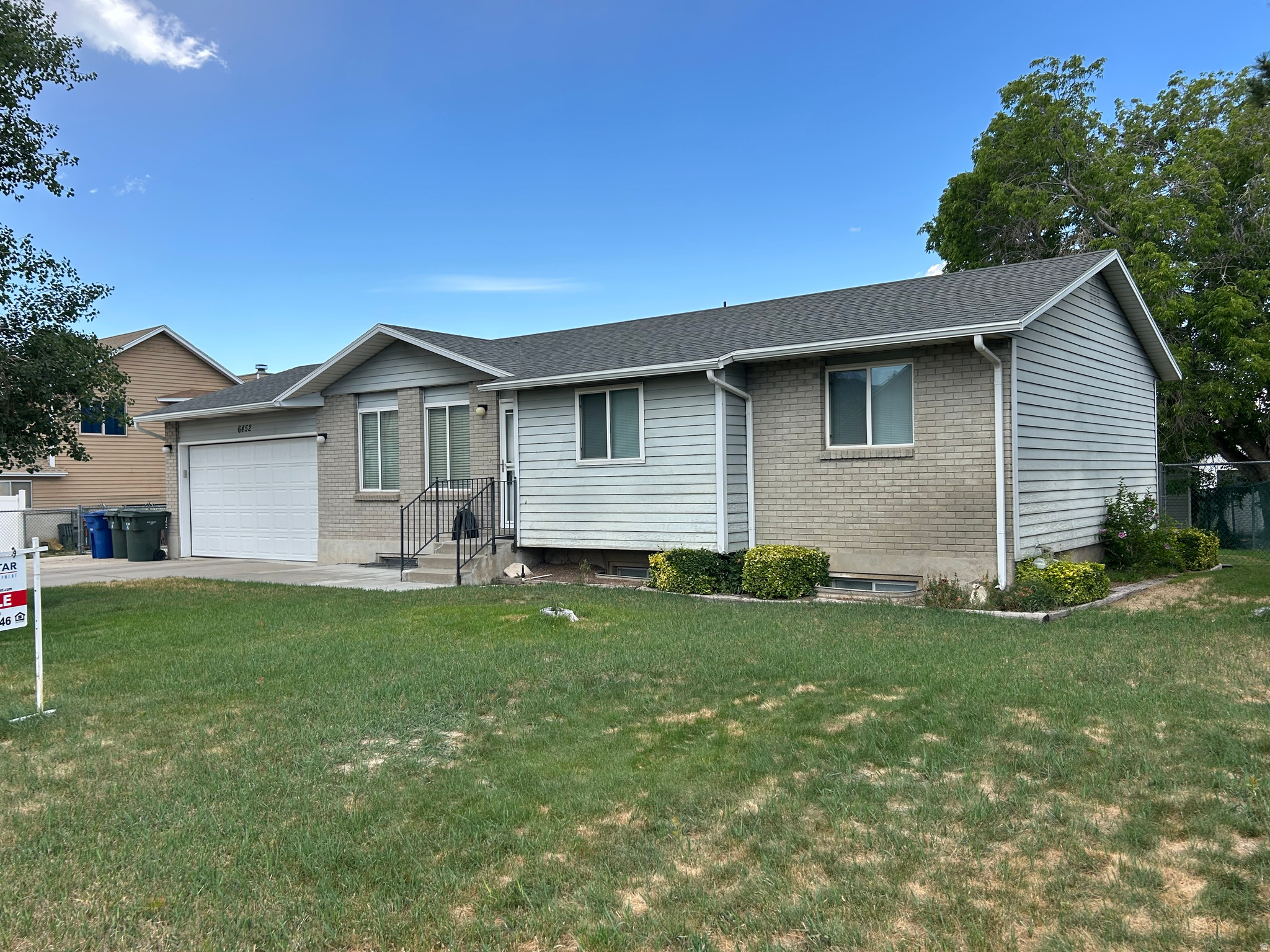 Fantastic Rambler in a great neighborhood near shopping and schools.  Beautiful third acre lot.  5 bedrooms, covered patio, large storage shed and RV parking.  Come and see this beautiful family home.