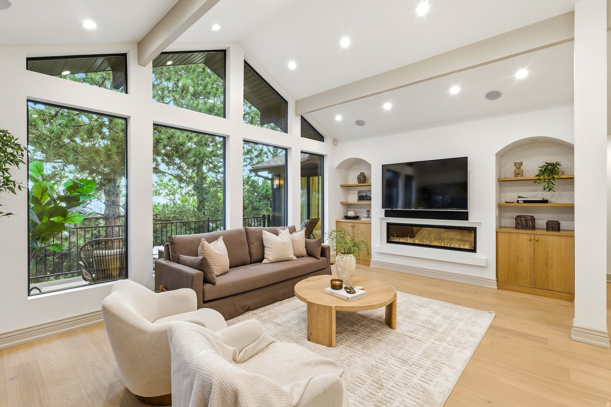 INDIAN HILLS - Residential