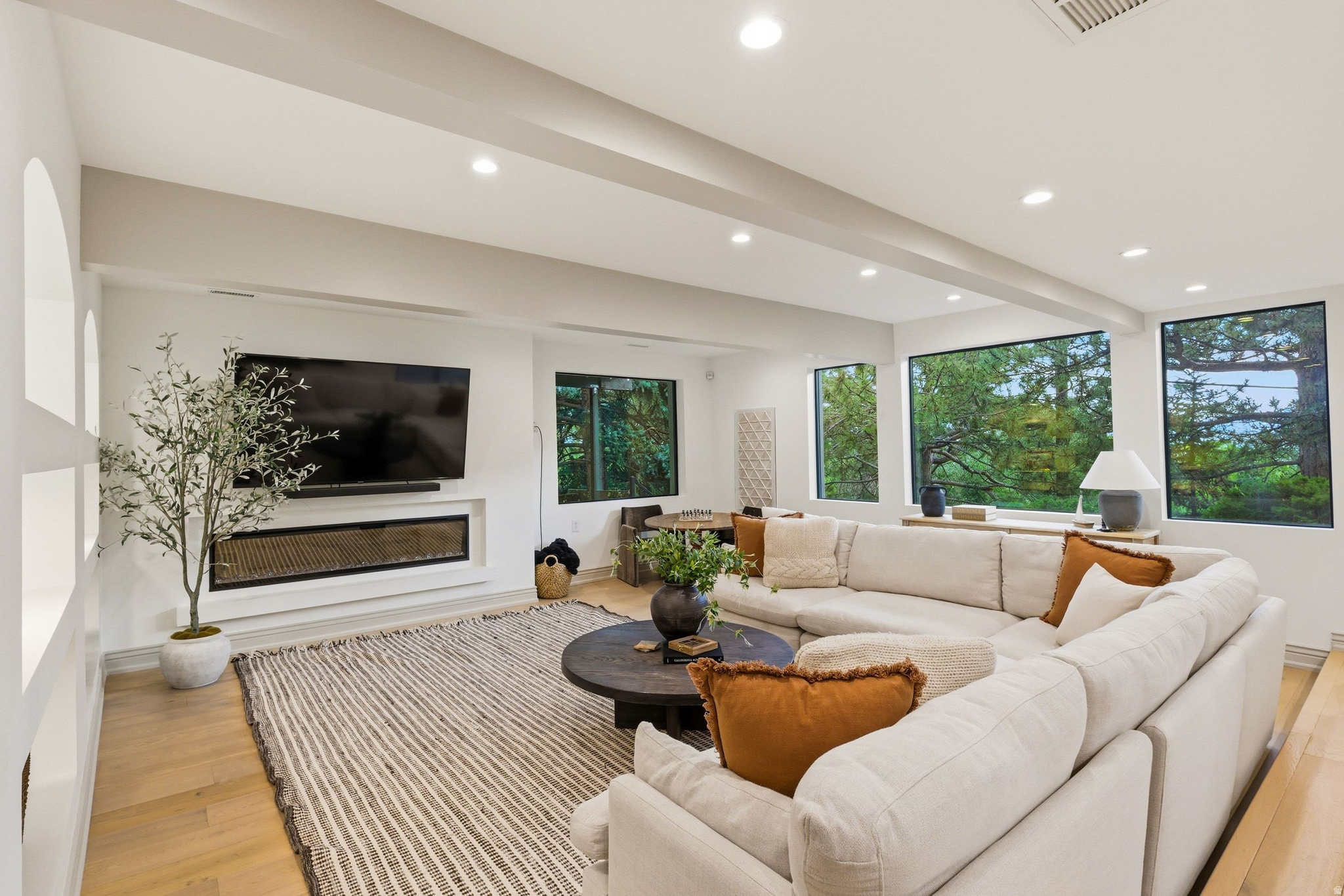 INDIAN HILLS - Residential