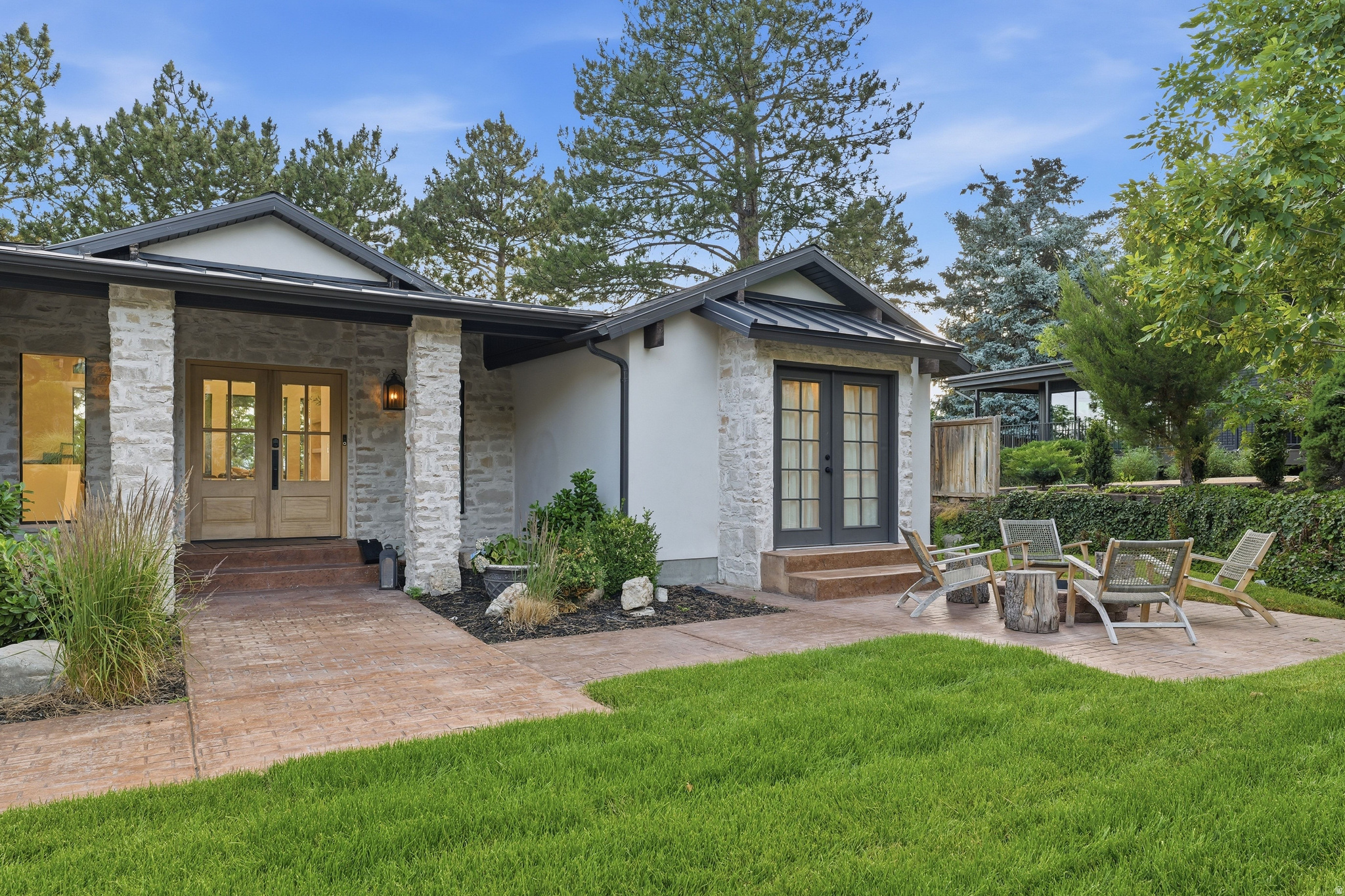 INDIAN HILLS - Residential