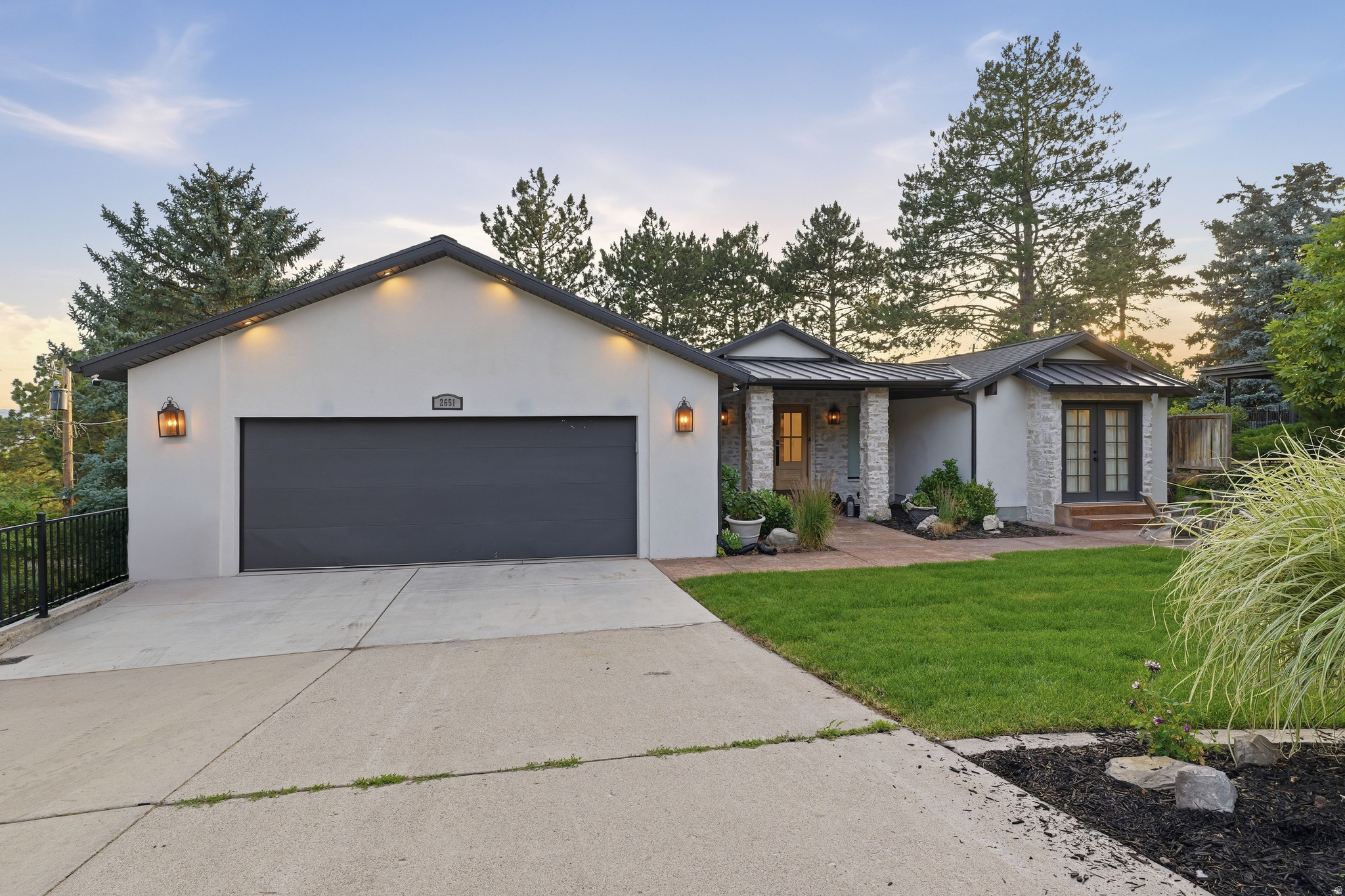 INDIAN HILLS - Residential