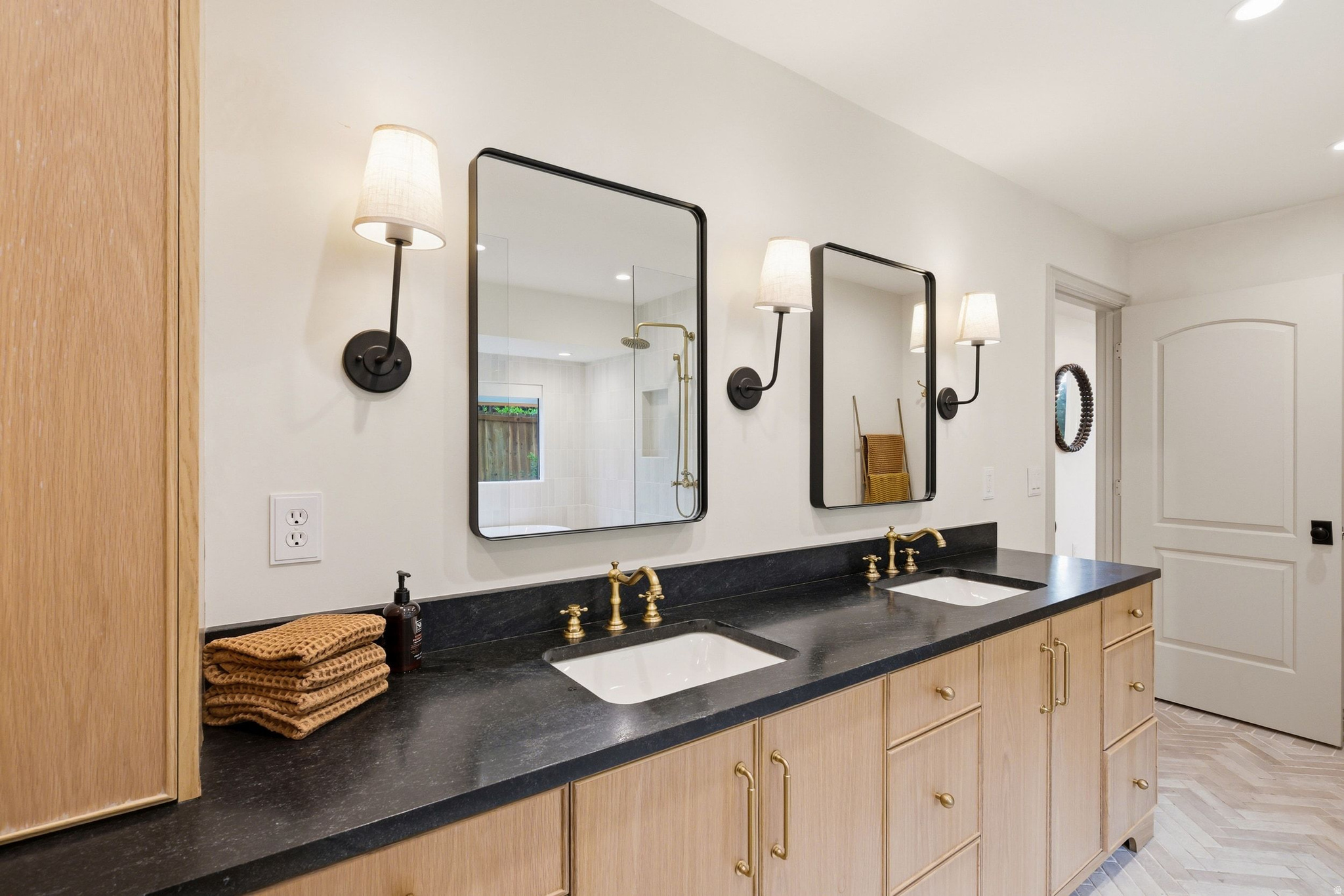 INDIAN HILLS - Residential