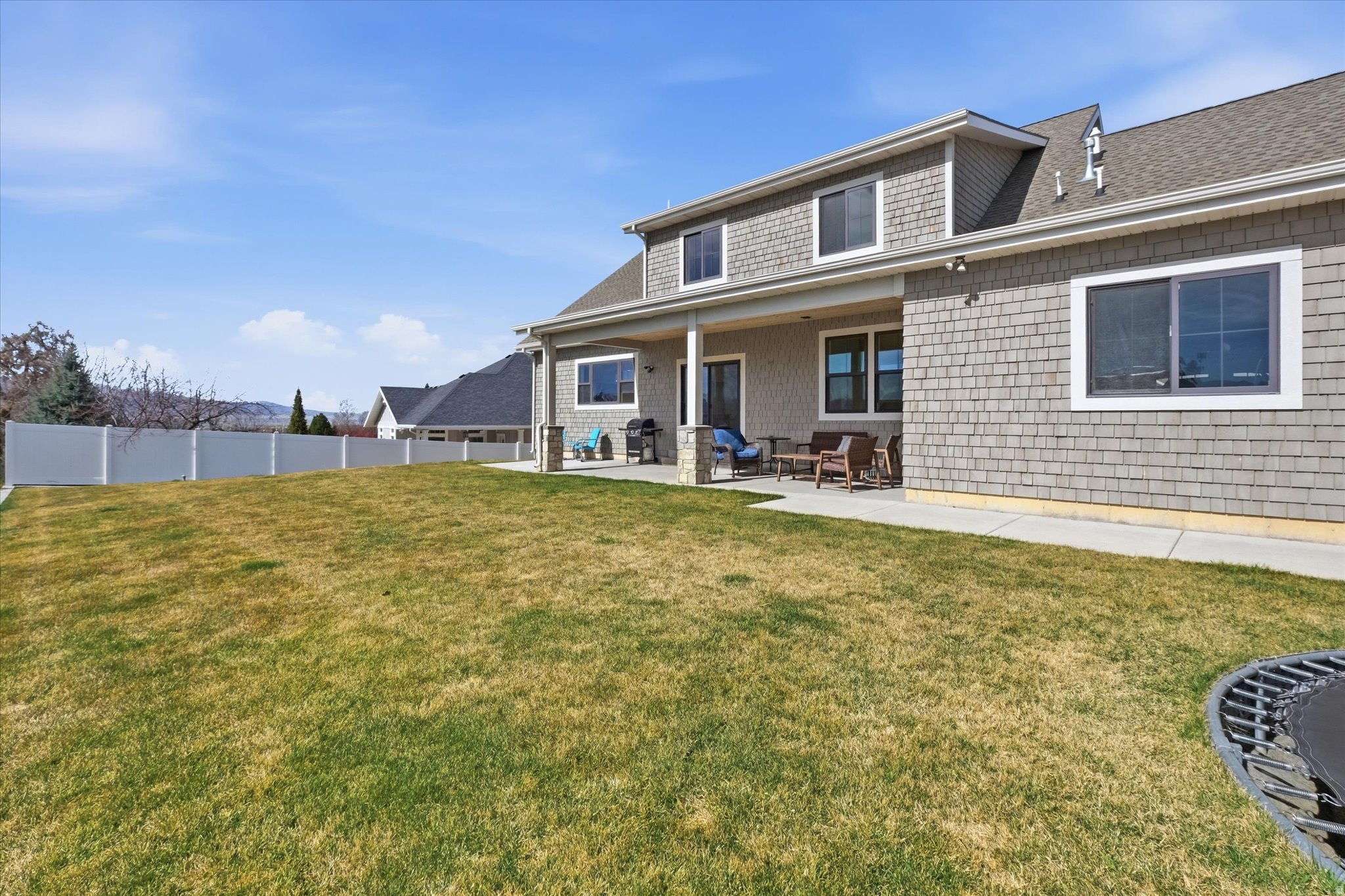 HAMPSHIRE ESTATES - Residential