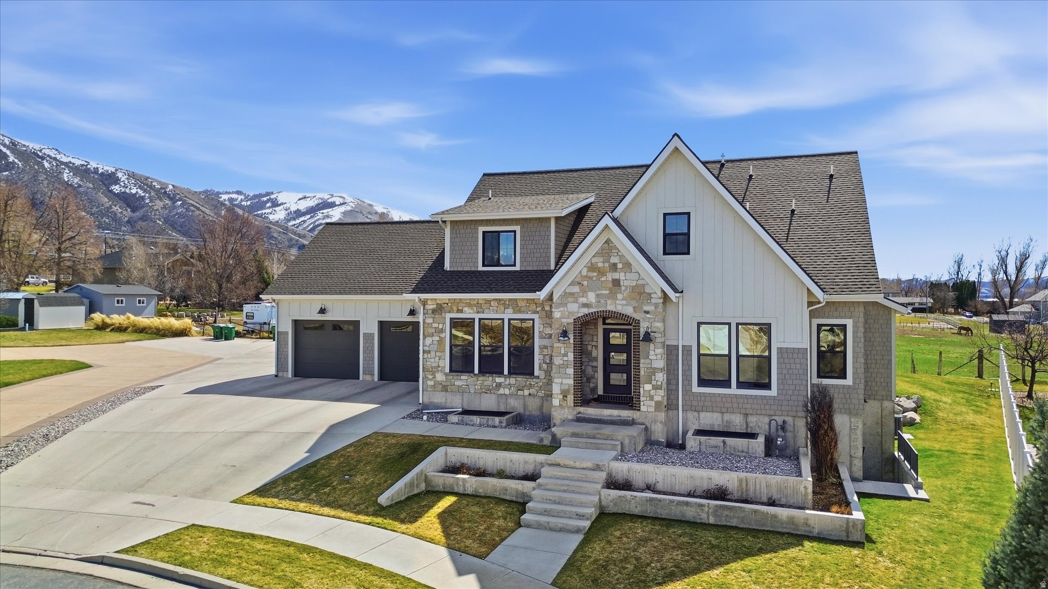 HAMPSHIRE ESTATES - Residential
