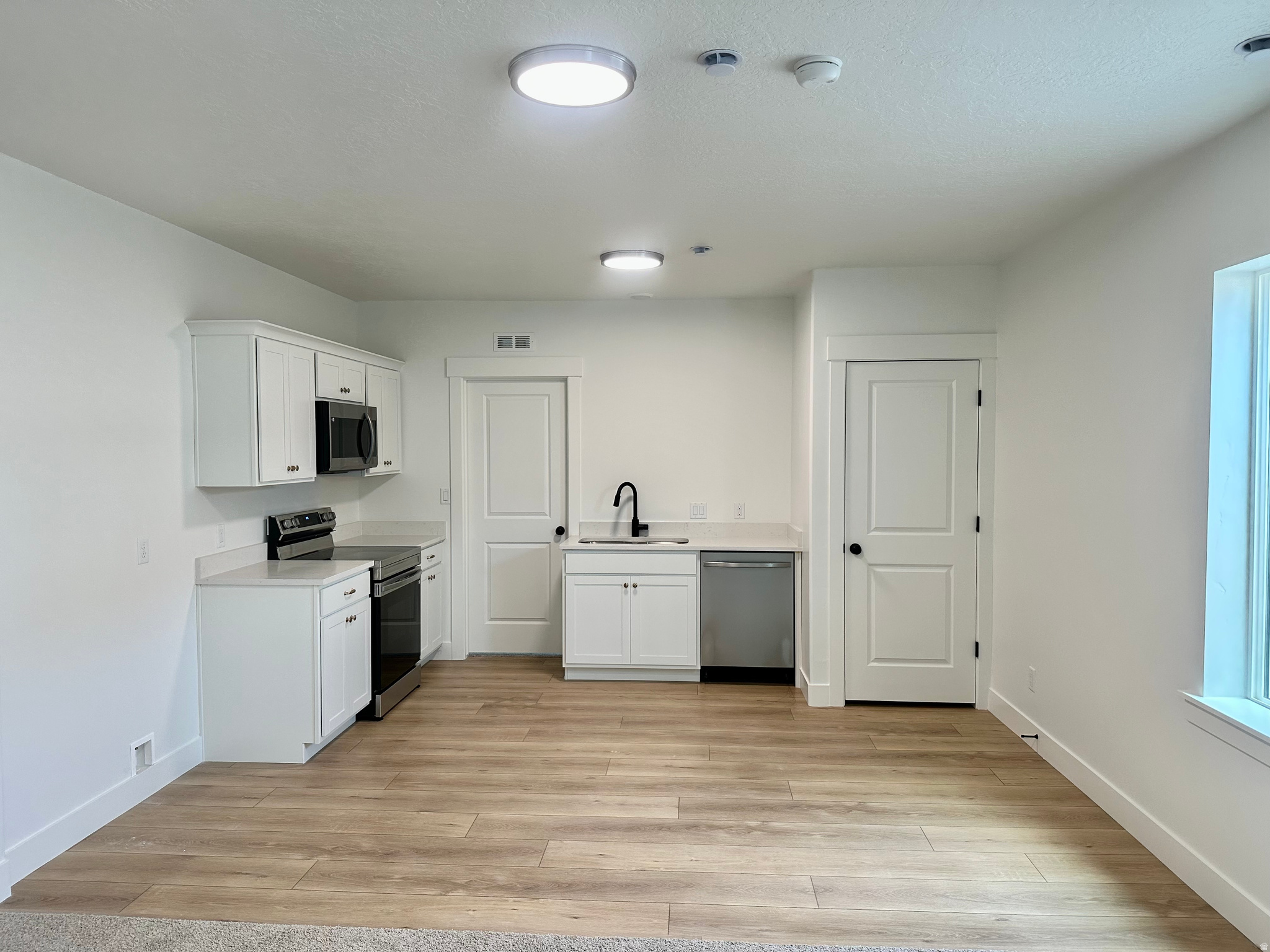 PACIFIC SPRINGS - Residential