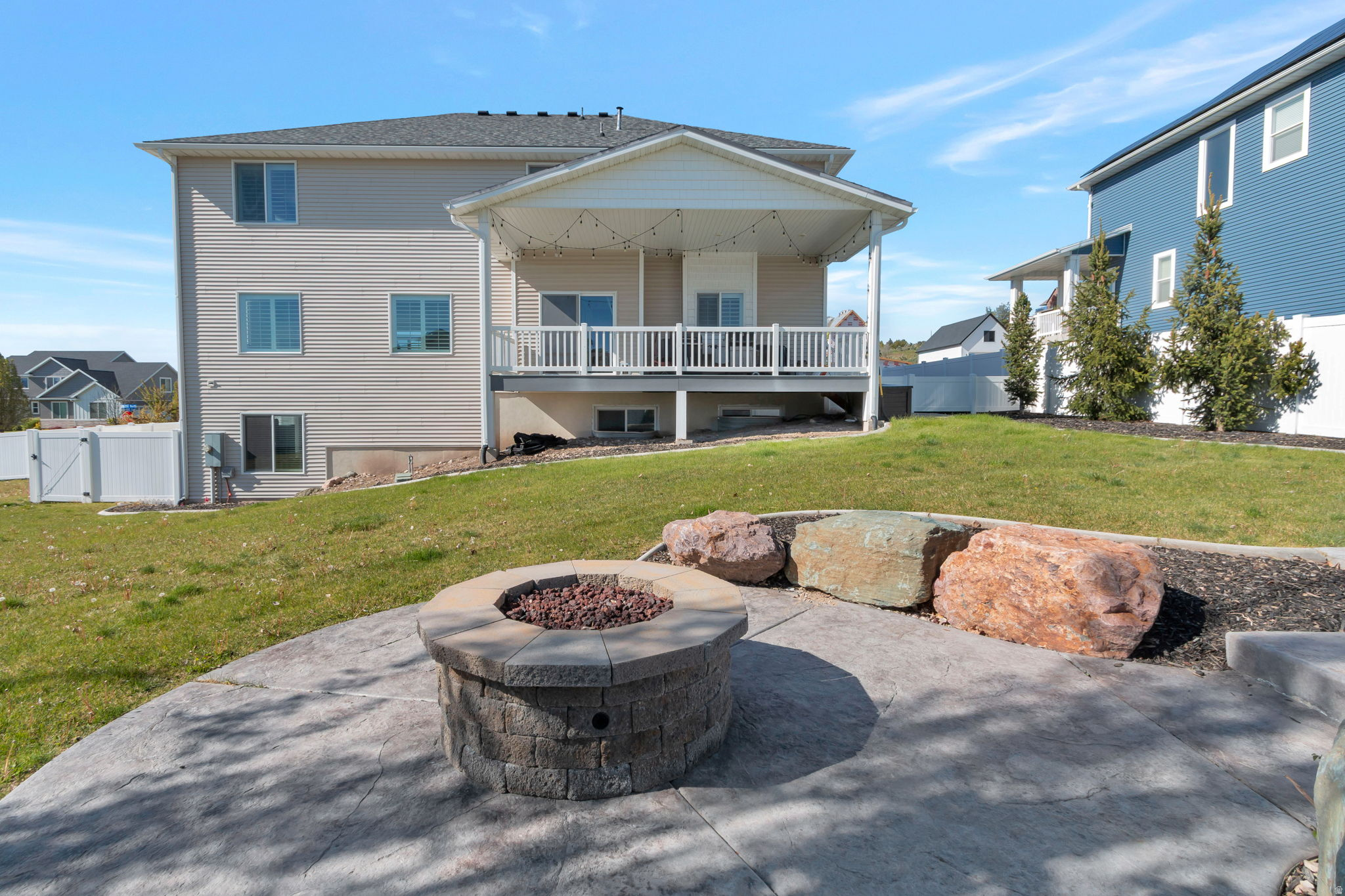 MOND-AIRE HEIGHTS SU - Residential
