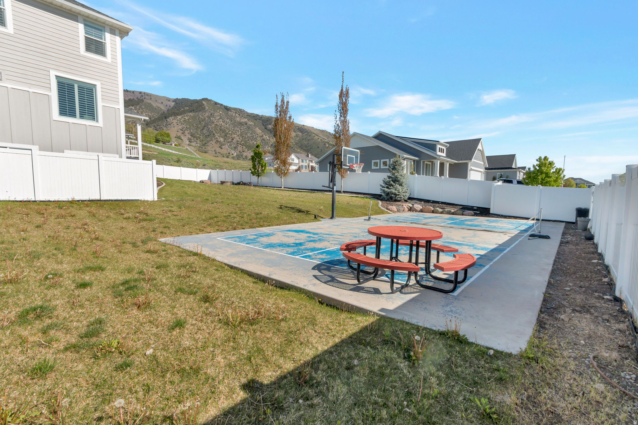 MOND-AIRE HEIGHTS SU - Residential