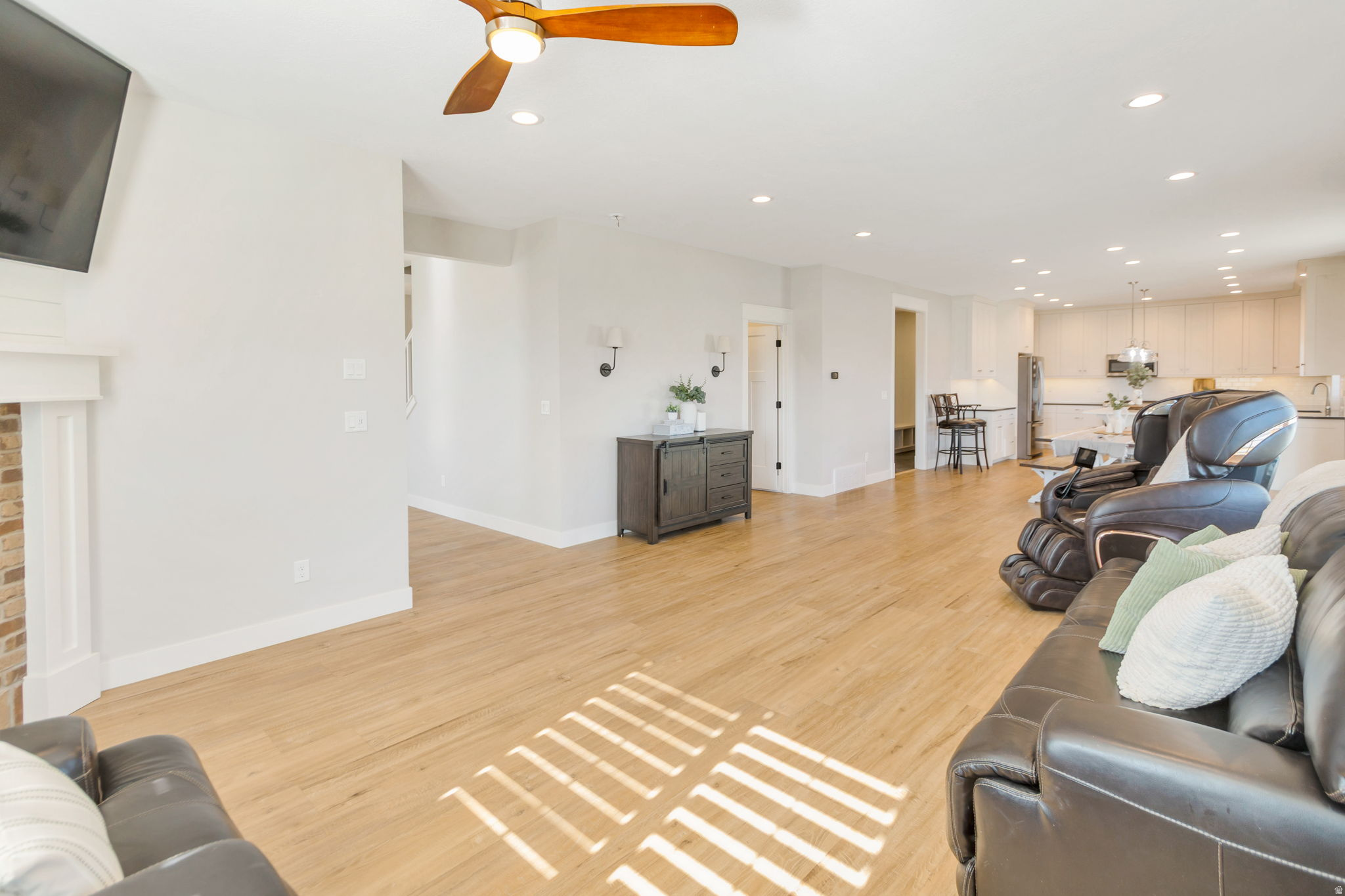 MOND-AIRE HEIGHTS SU - Residential