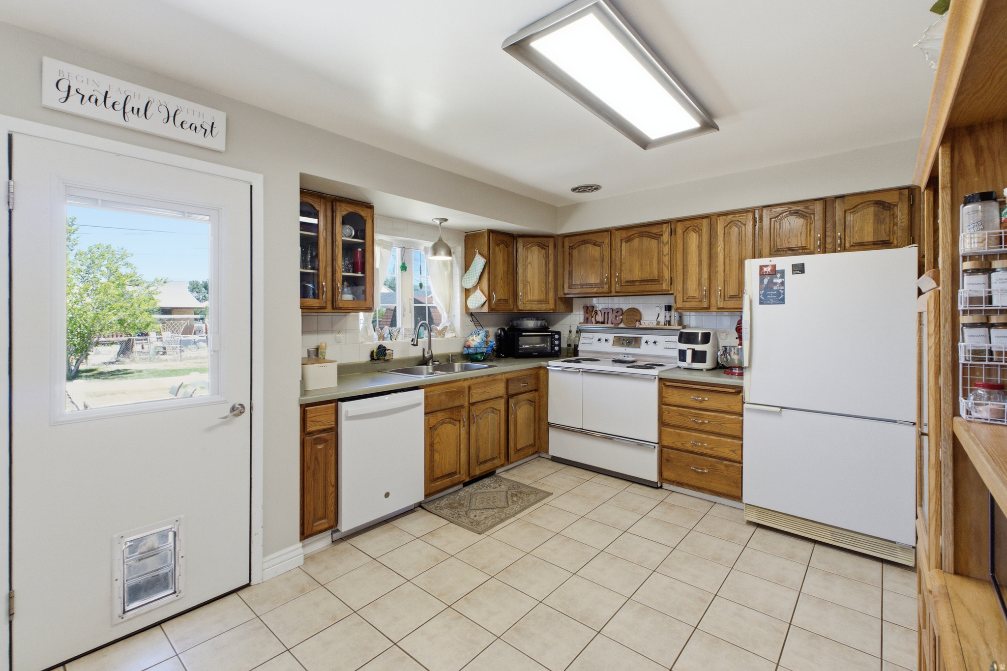 DONITA - Residential