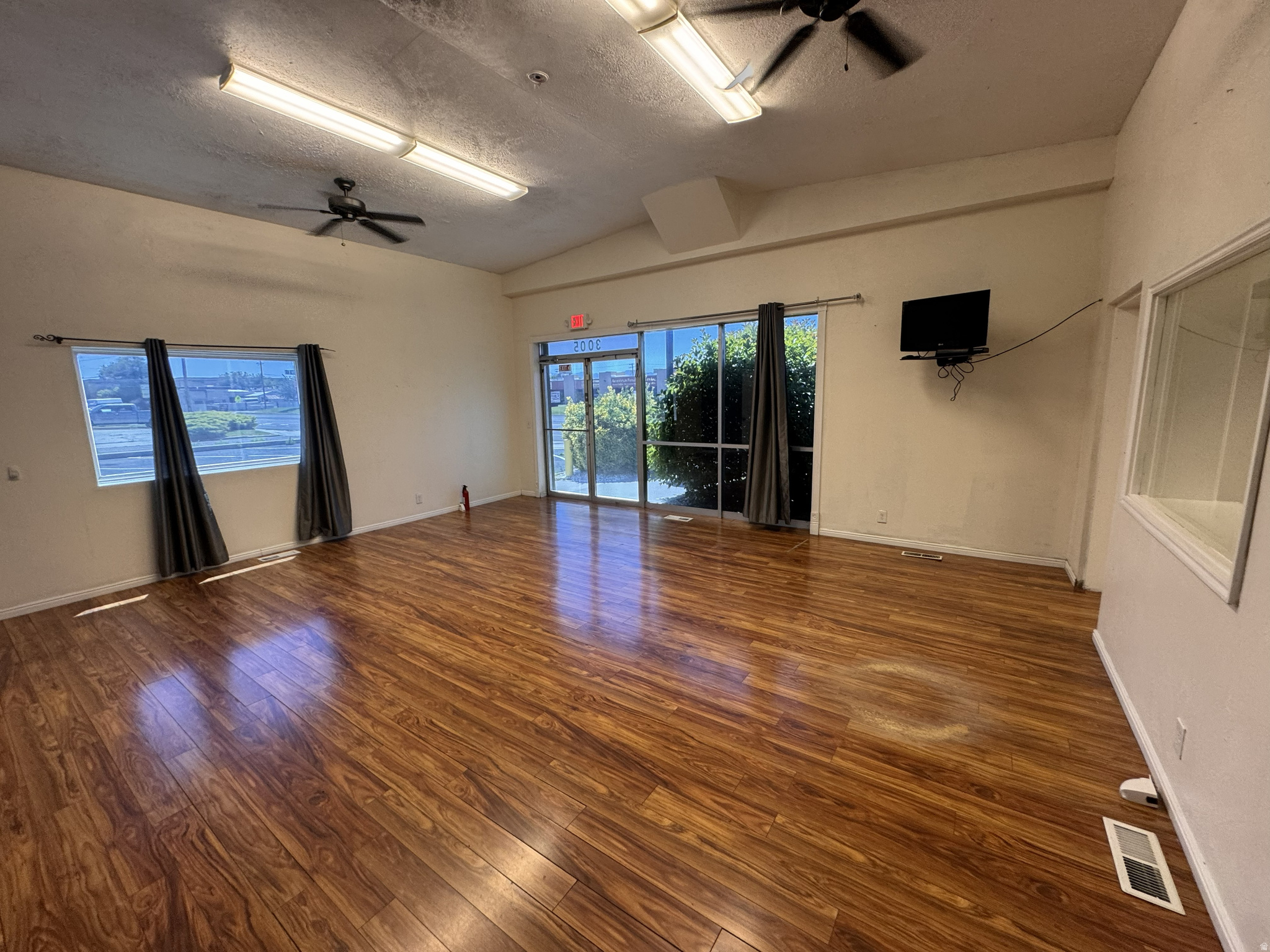 PLAT A BIG FIELD SUR - Commercial Sale
